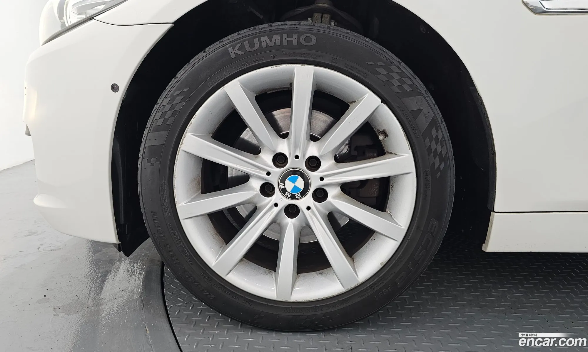 BMW 5 Series 2014 WBA5A5106FD940459 — 11