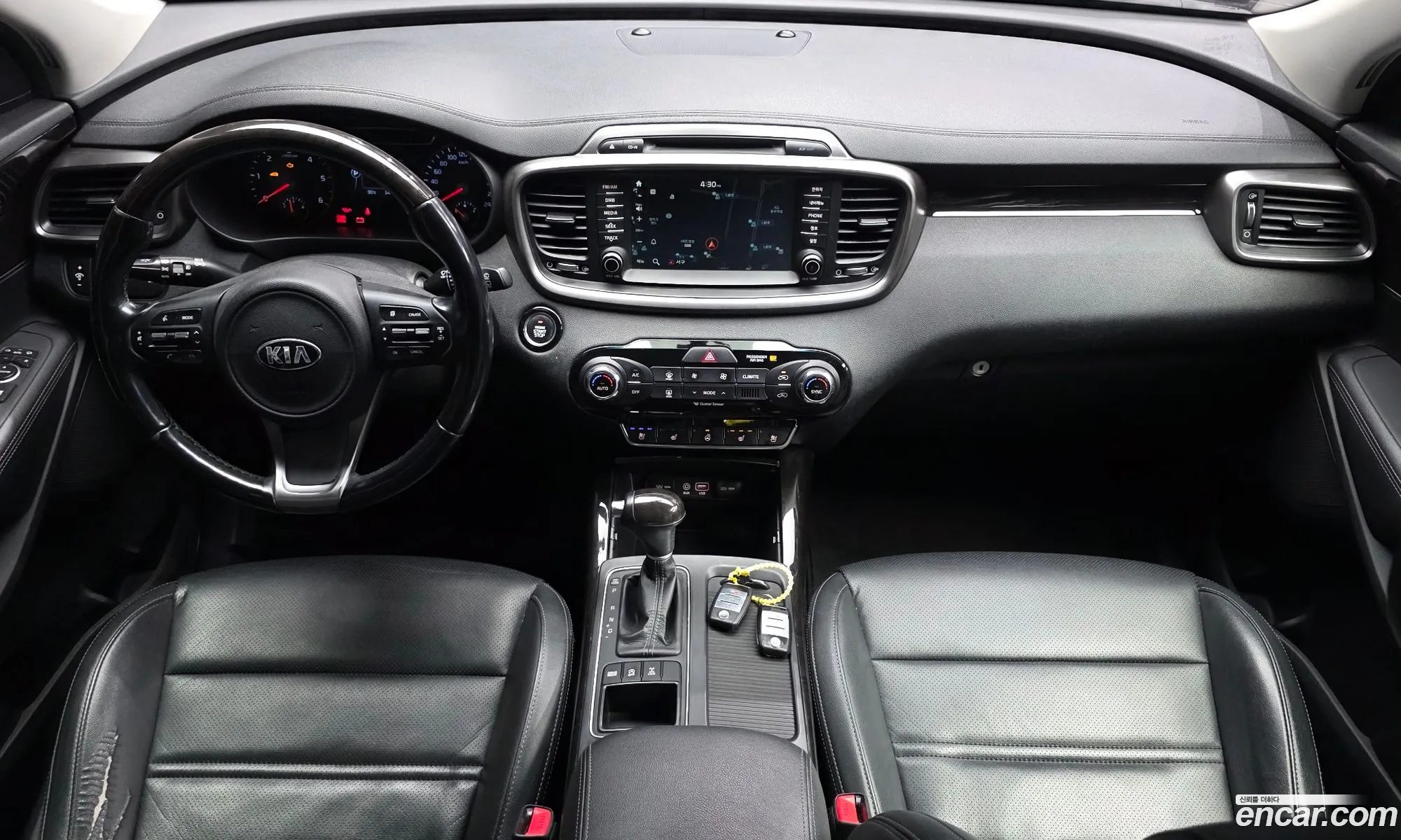 Kia Sorento 2017 KNAPS81ADHA335110 — 4