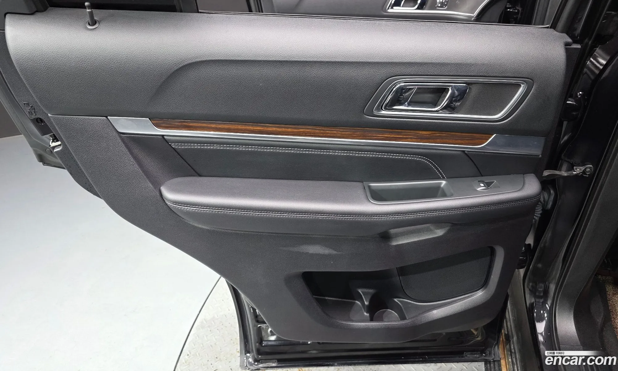 Ford Explorer 2019 1FM5K8FH6KGA56008 — 10