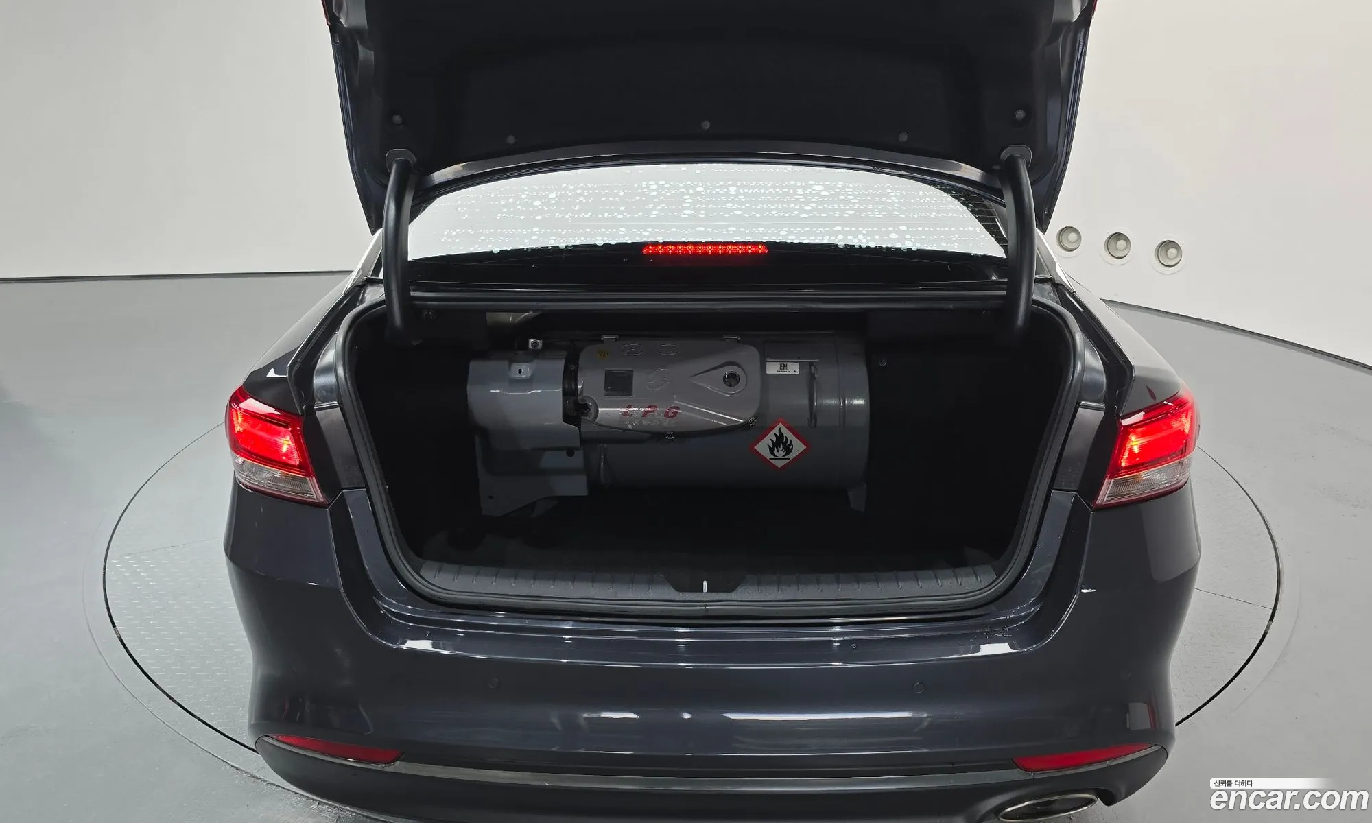 Kia K5 2016 — 17