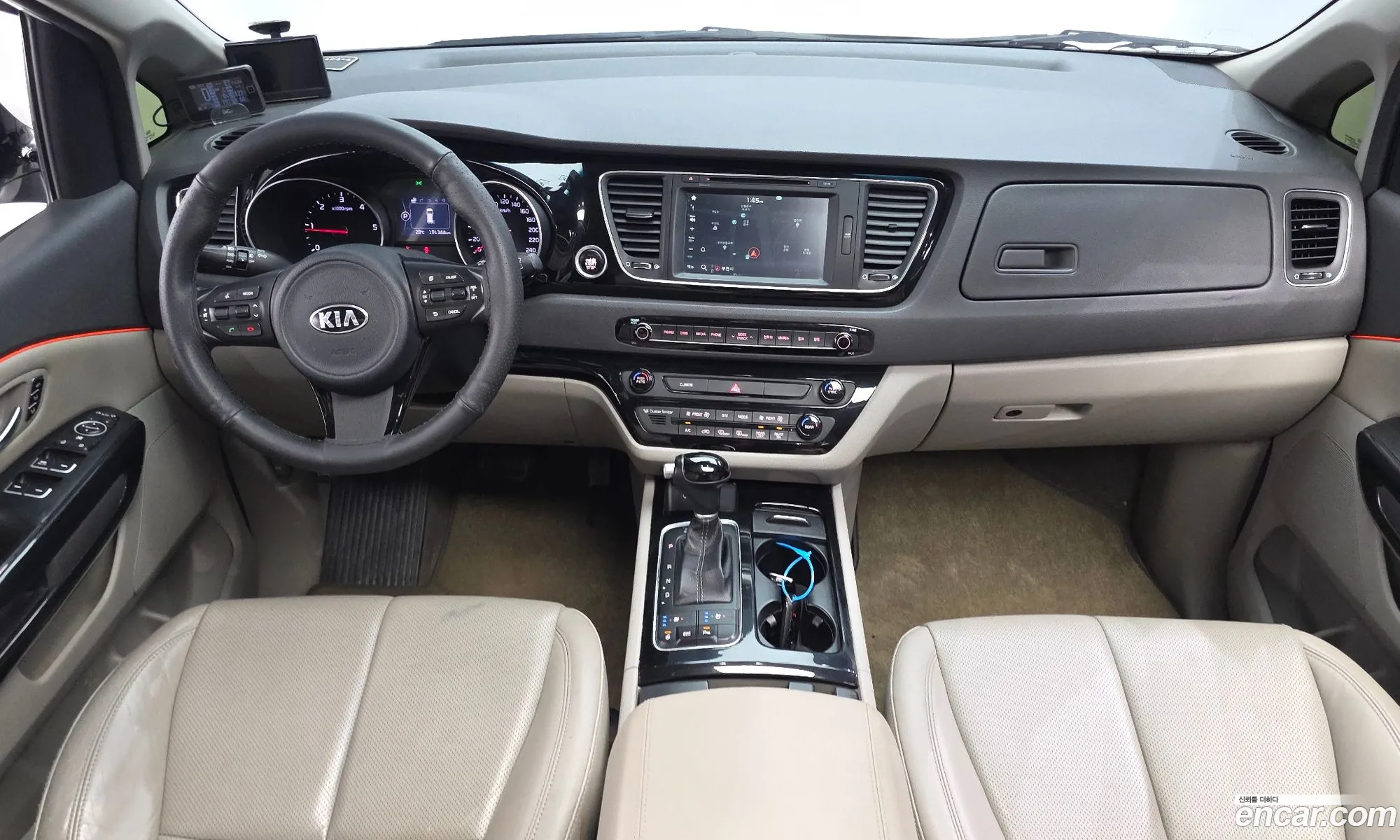 Kia Carnival 2014 KNAME81ABFS028264 — 3
