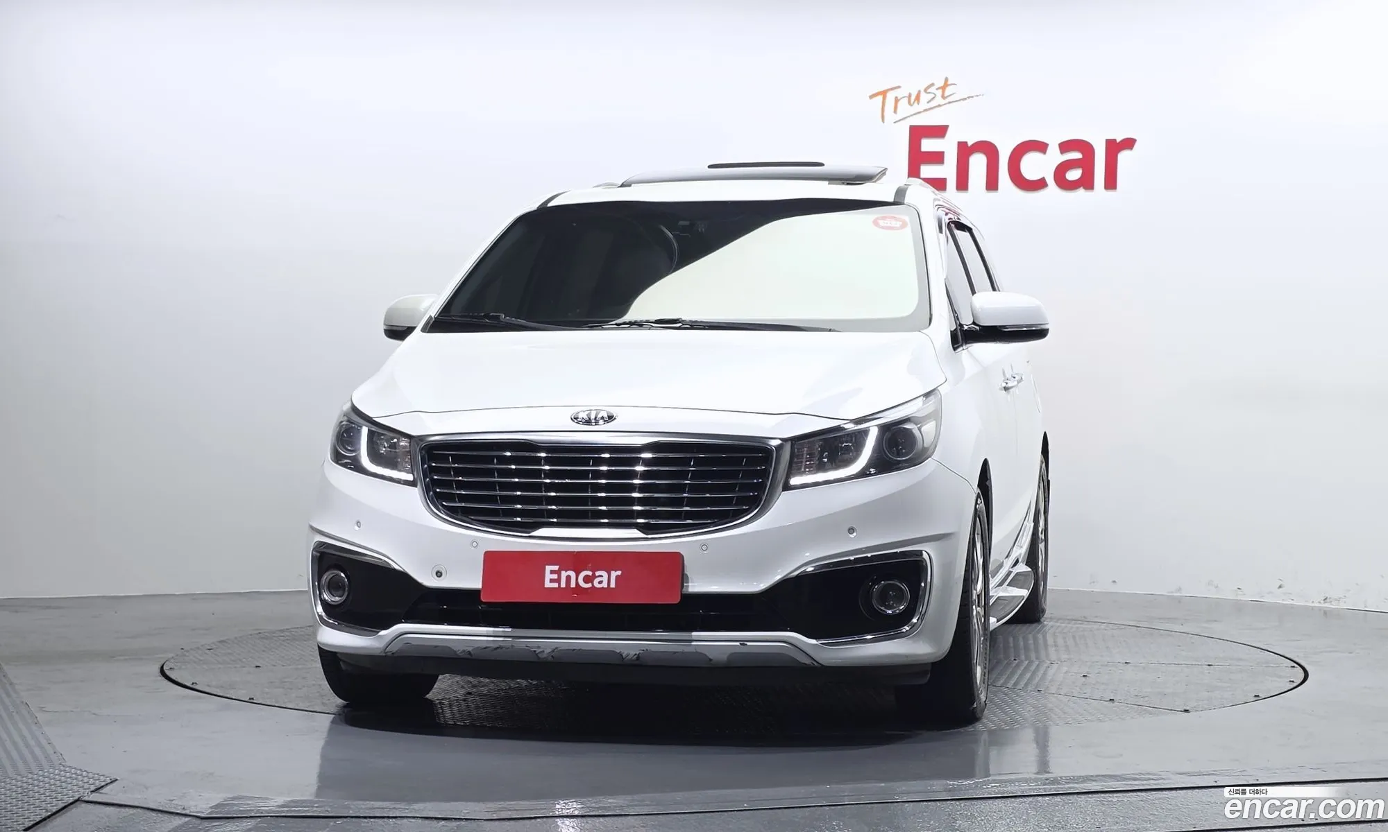 Kia Carnival 2014 KNAME81ABFS028264 — 2