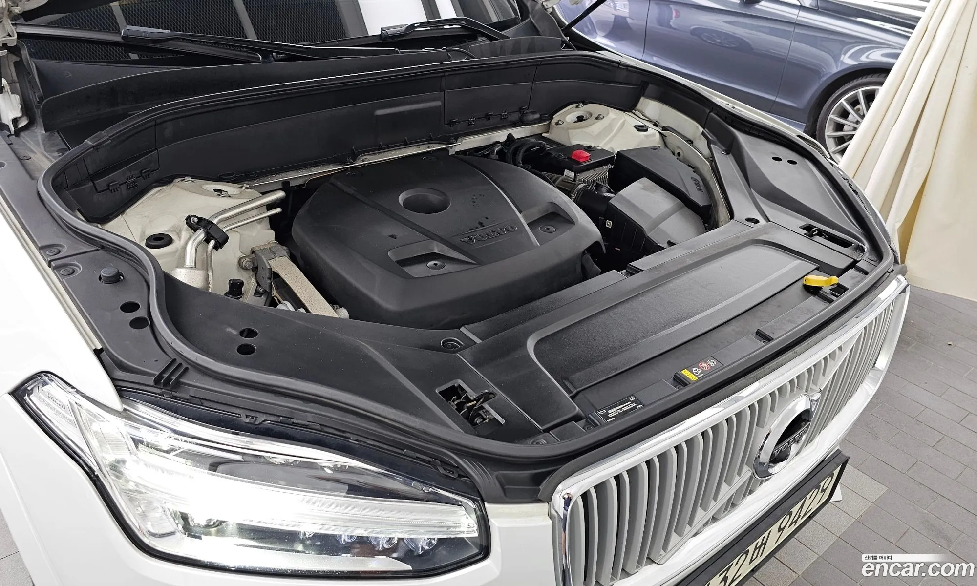 Volvo XC90 2018 — 19