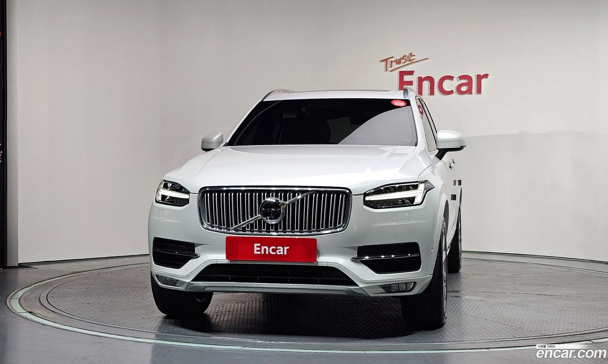 Volvo XC90 2018 — 17