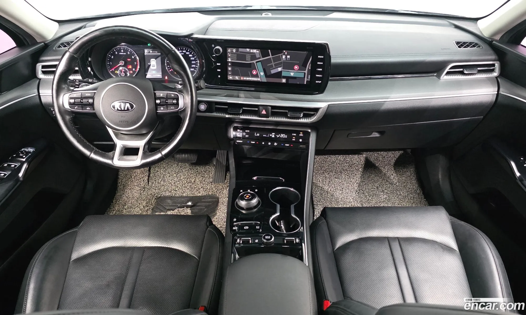 Kia K5 2020 KNAG241ABLA007078 — 3
