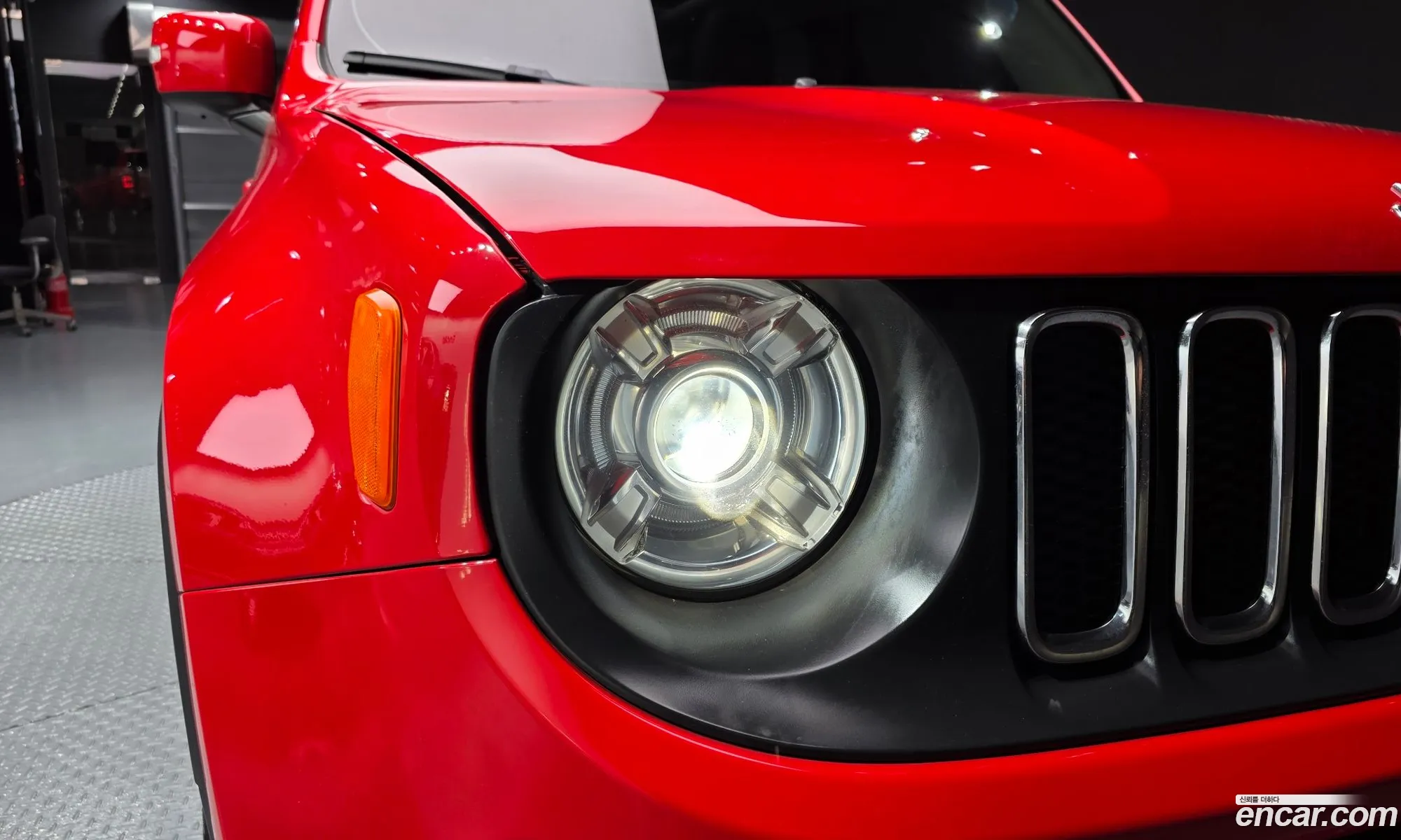 Jeep Renegade 2017 1C4BU0000HPF46665 — 4