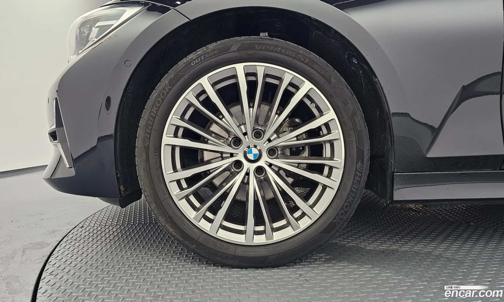 BMW 3 Series 2021 — 27