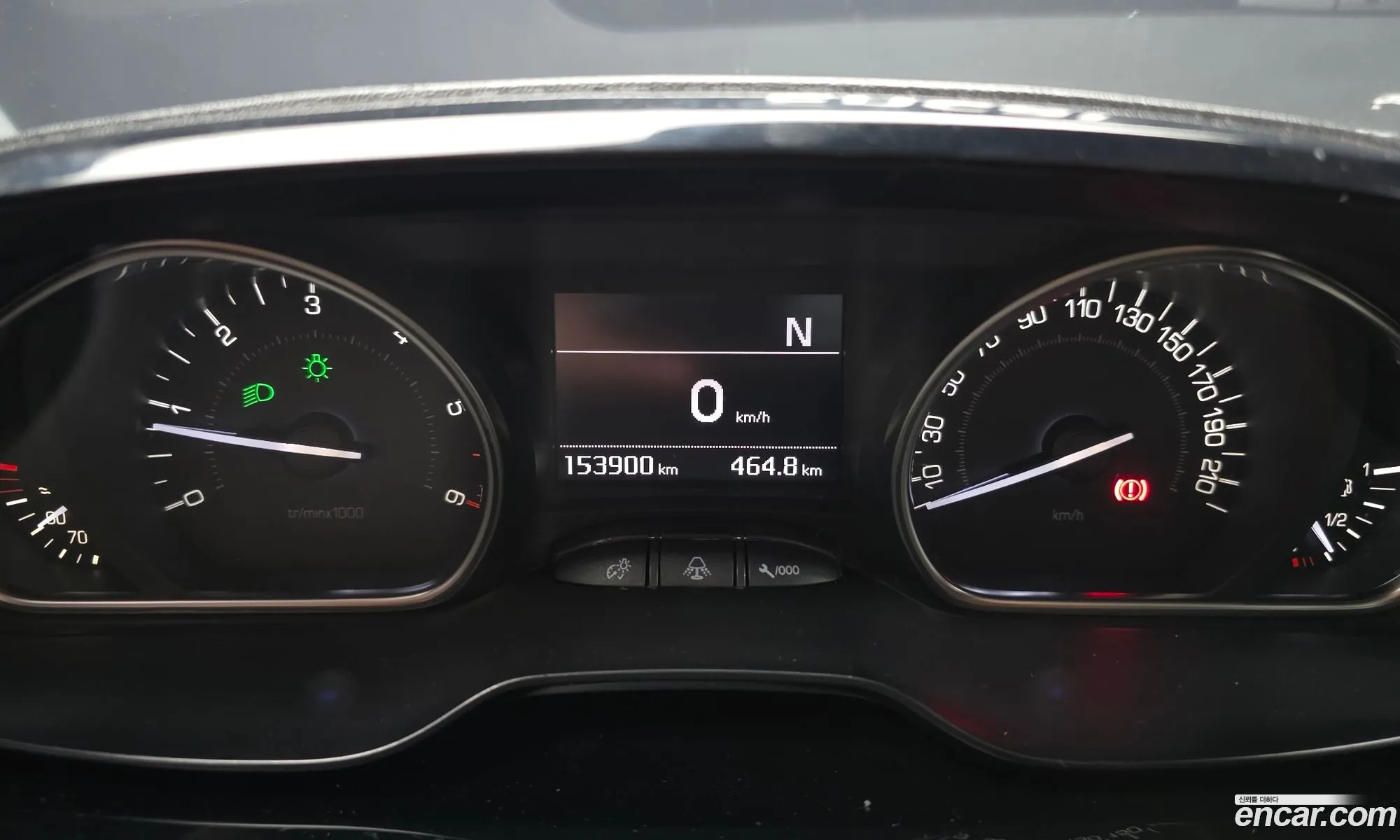 Peugeot 2008 2017 VF3CUBHYMHY000970 — 13