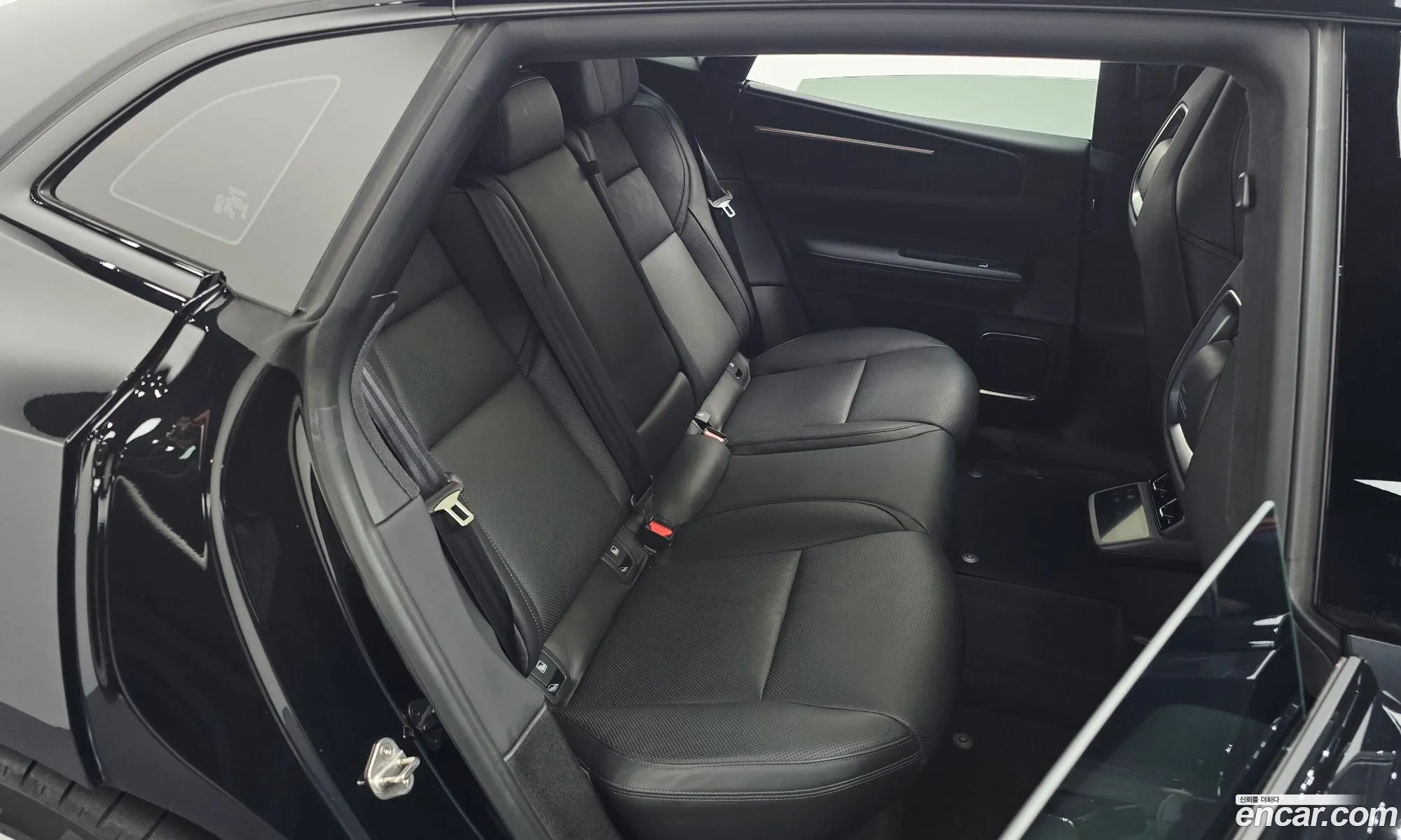 Polestar Polestar 4 2025 — 28