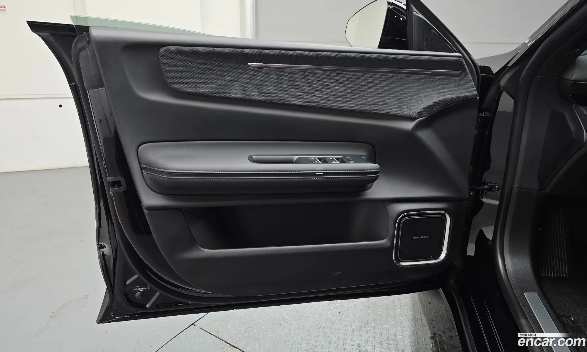Polestar Polestar 4 2025 — 30