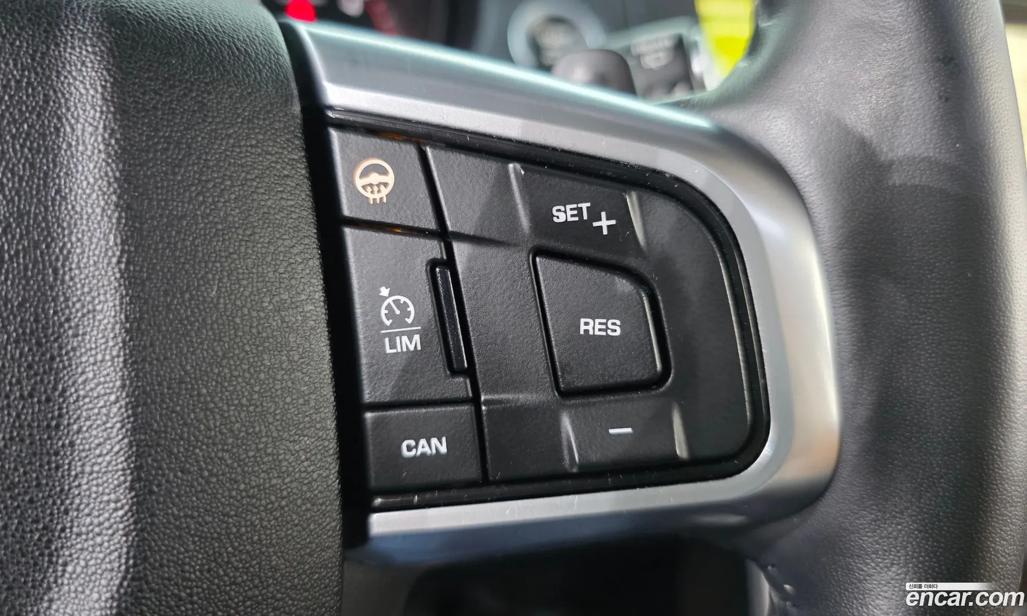 Land Rover Discovery Sport 2018 — 30