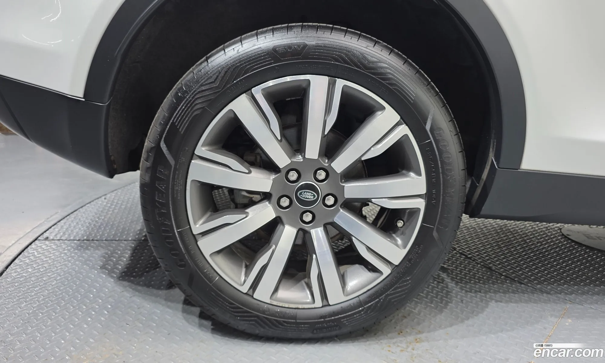 Land Rover Discovery Sport 2018 — 22
