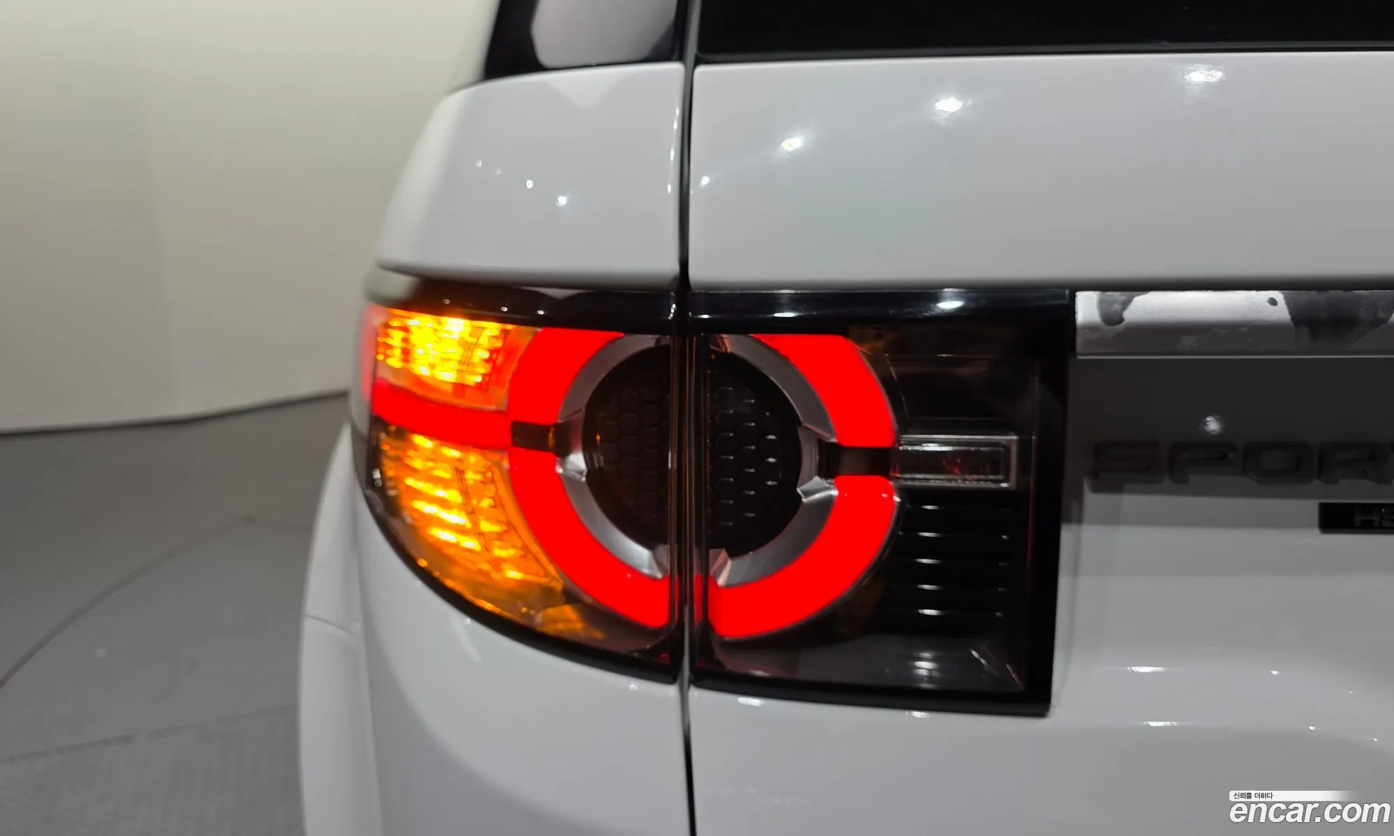 Land Rover Discovery Sport 2018 — 2