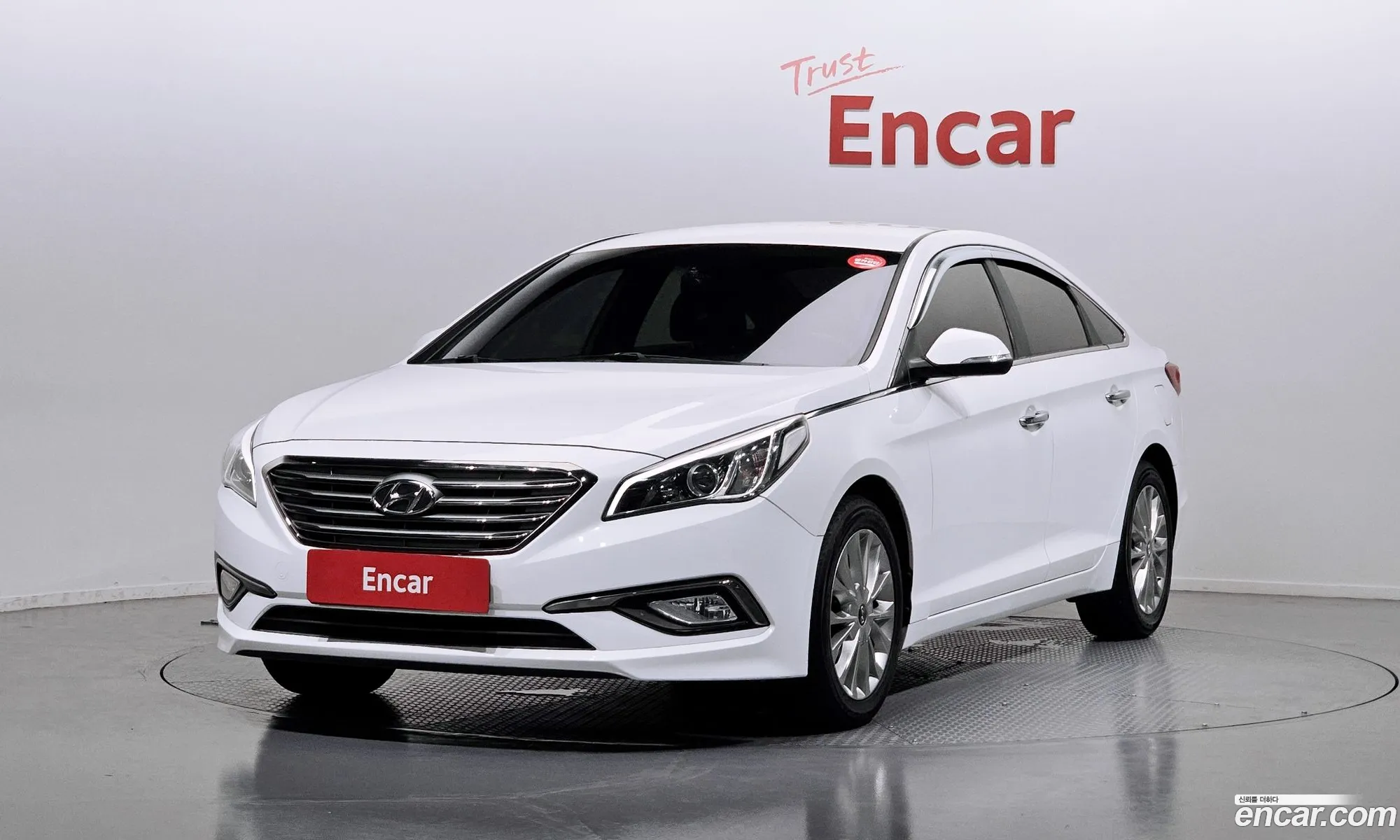 Hyundai LF Sonata 2014 KMHE341CBFA003498 — 3