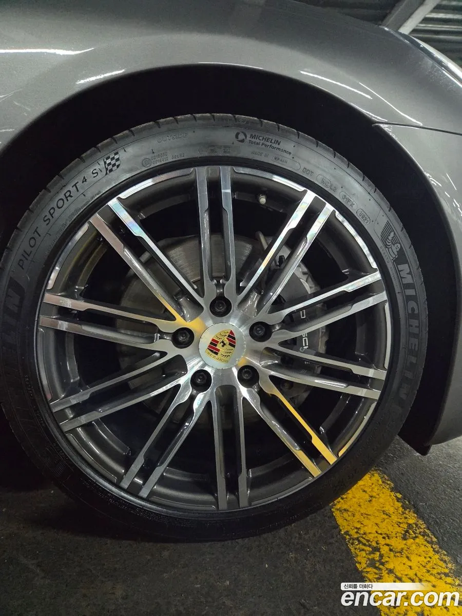 Porsche Panamera 2016 WP0AA297XGL000755 — 16