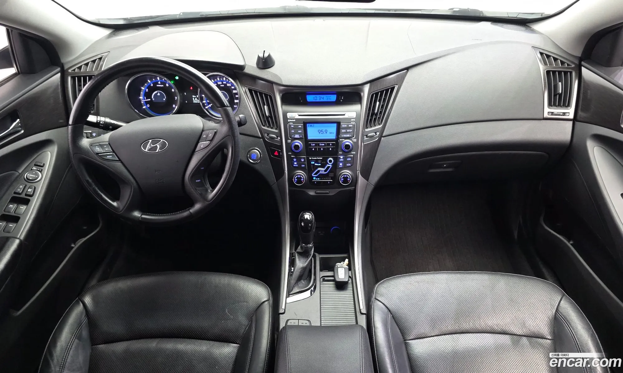 Hyundai YF Sonata 2011 KMHEC41BBCA389633 — 3