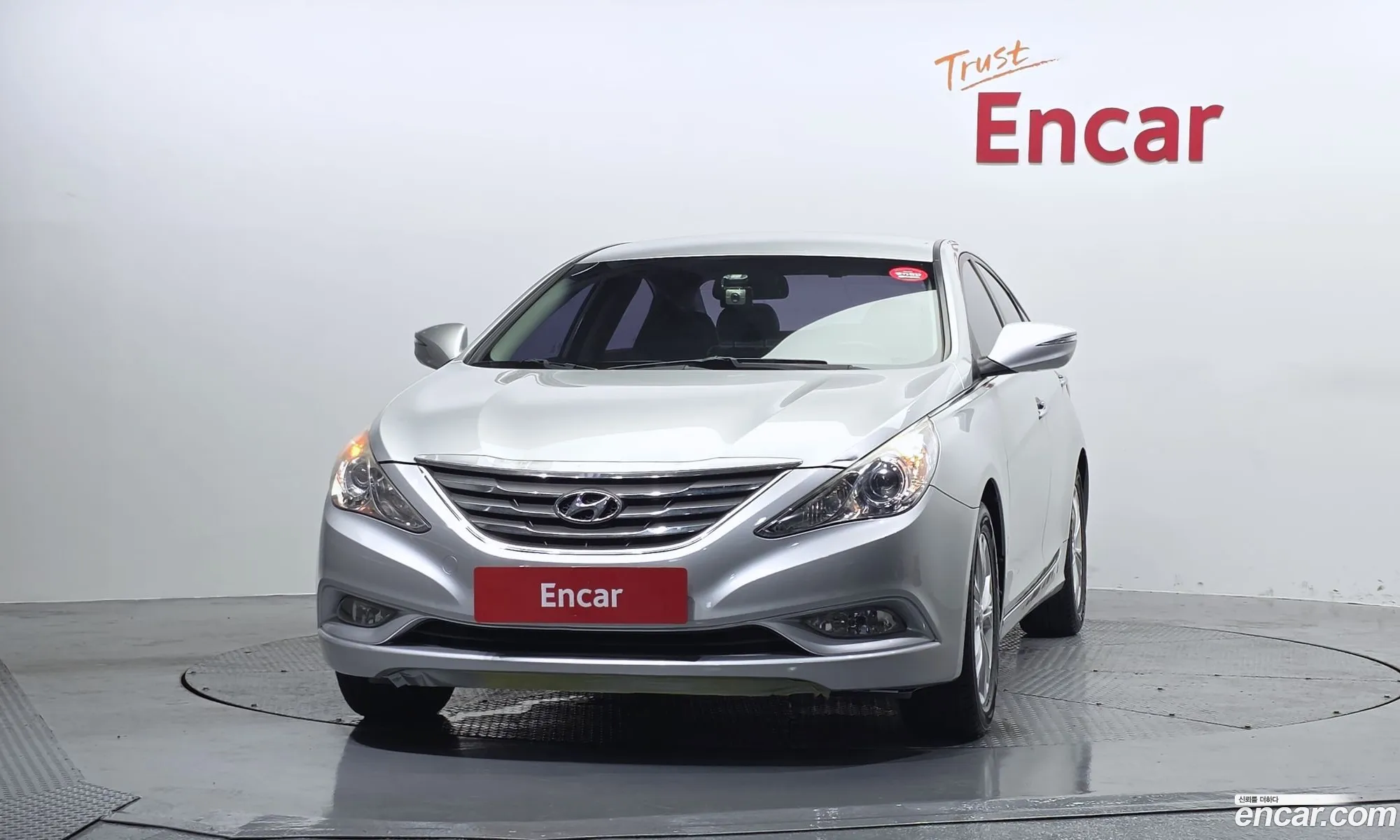 Hyundai YF Sonata 2011 KMHEC41BBCA389633 — 2