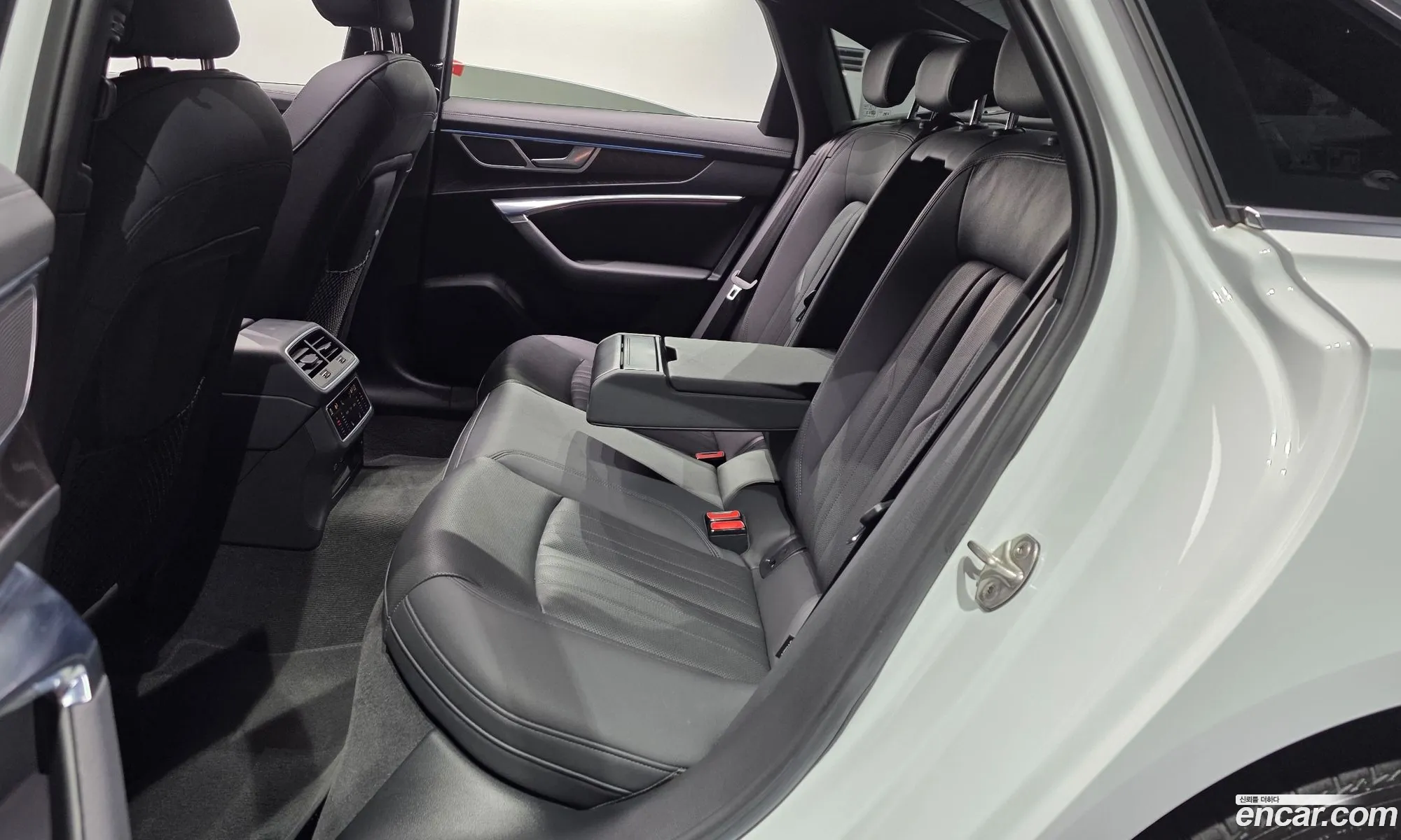 Audi A6 2023 — 32
