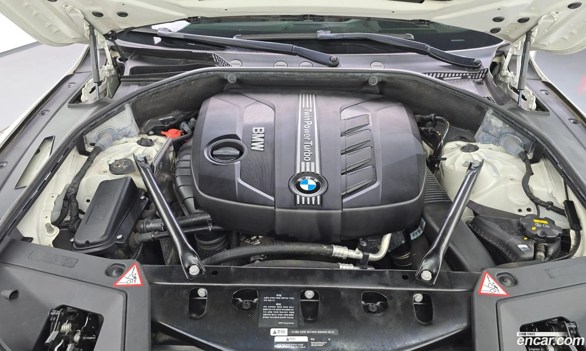 BMW 5 Series GT 2016 WBA5N2102GG267205 — 11