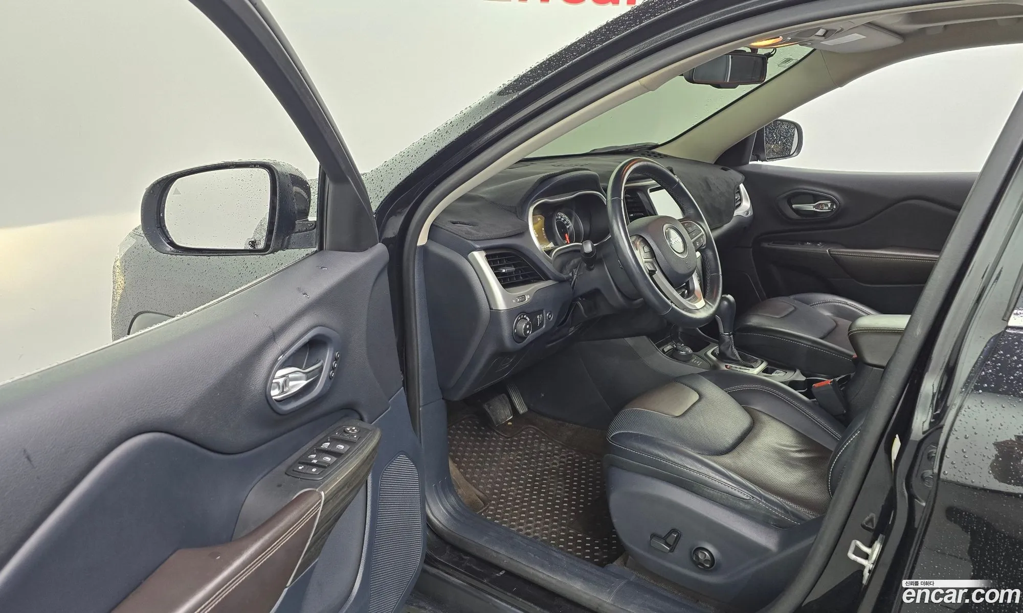 Jeep Cherokee 2016 — 17