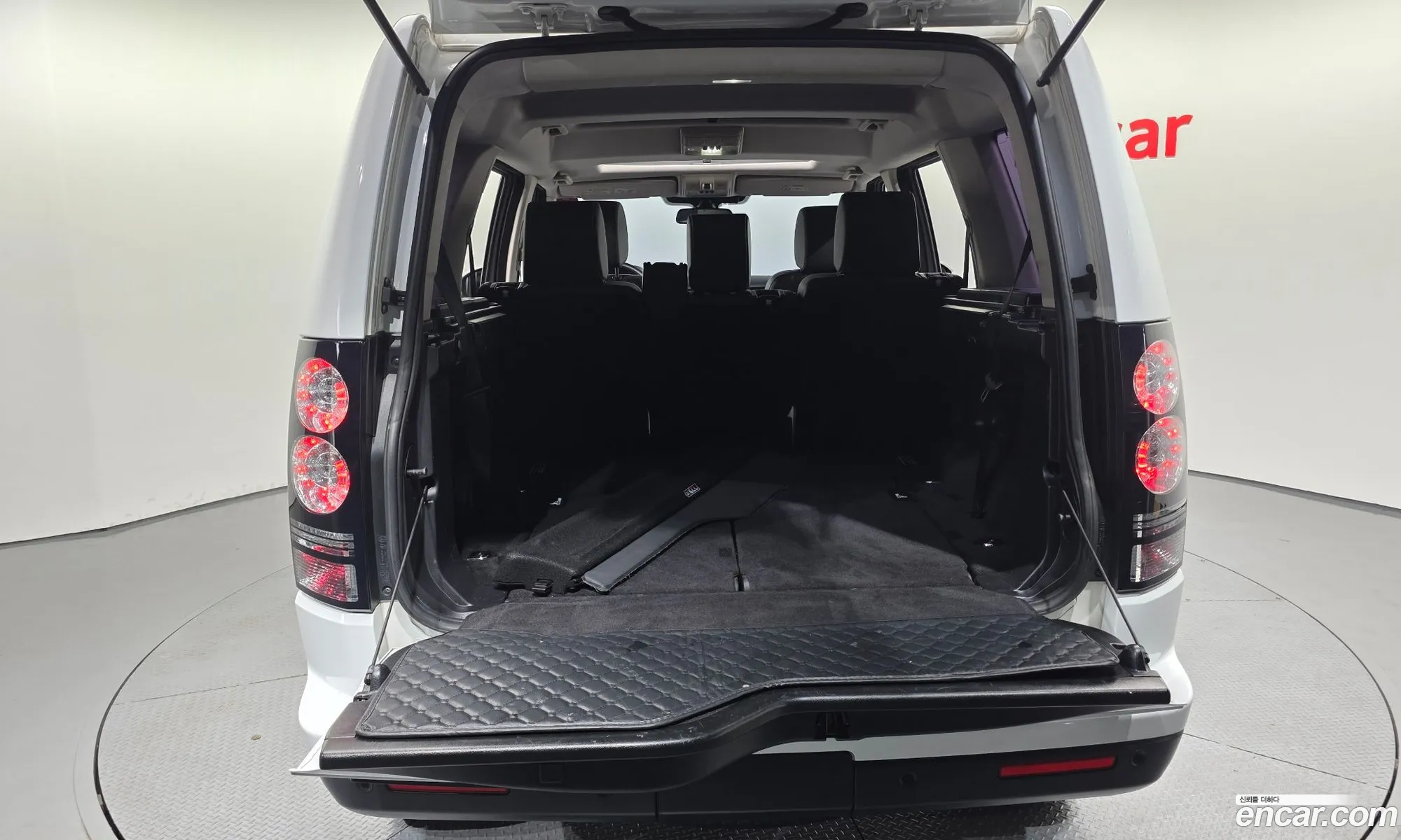 Land Rover Discovery 4 2015 SALLAAAG6FA767804 — 15