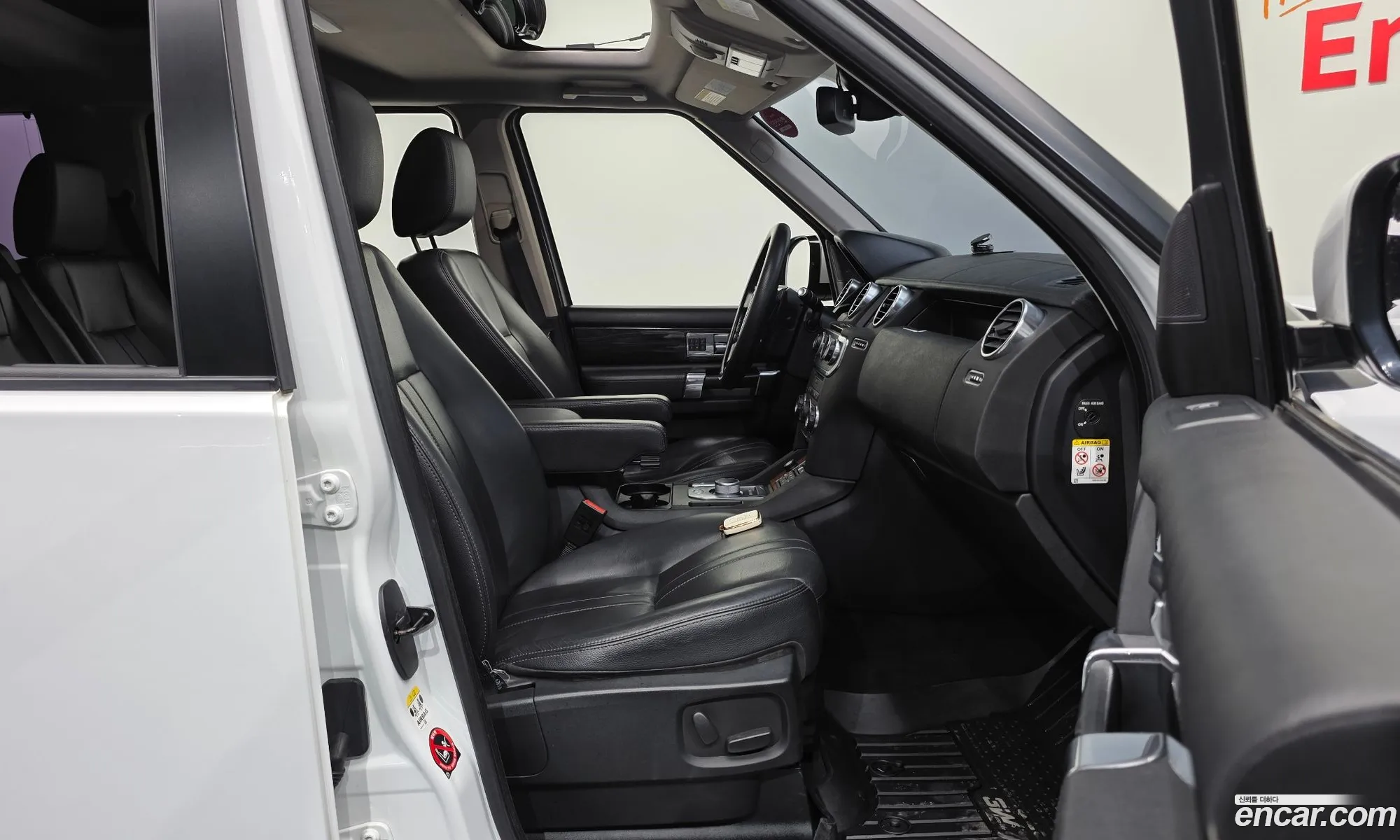 Land Rover Discovery 4