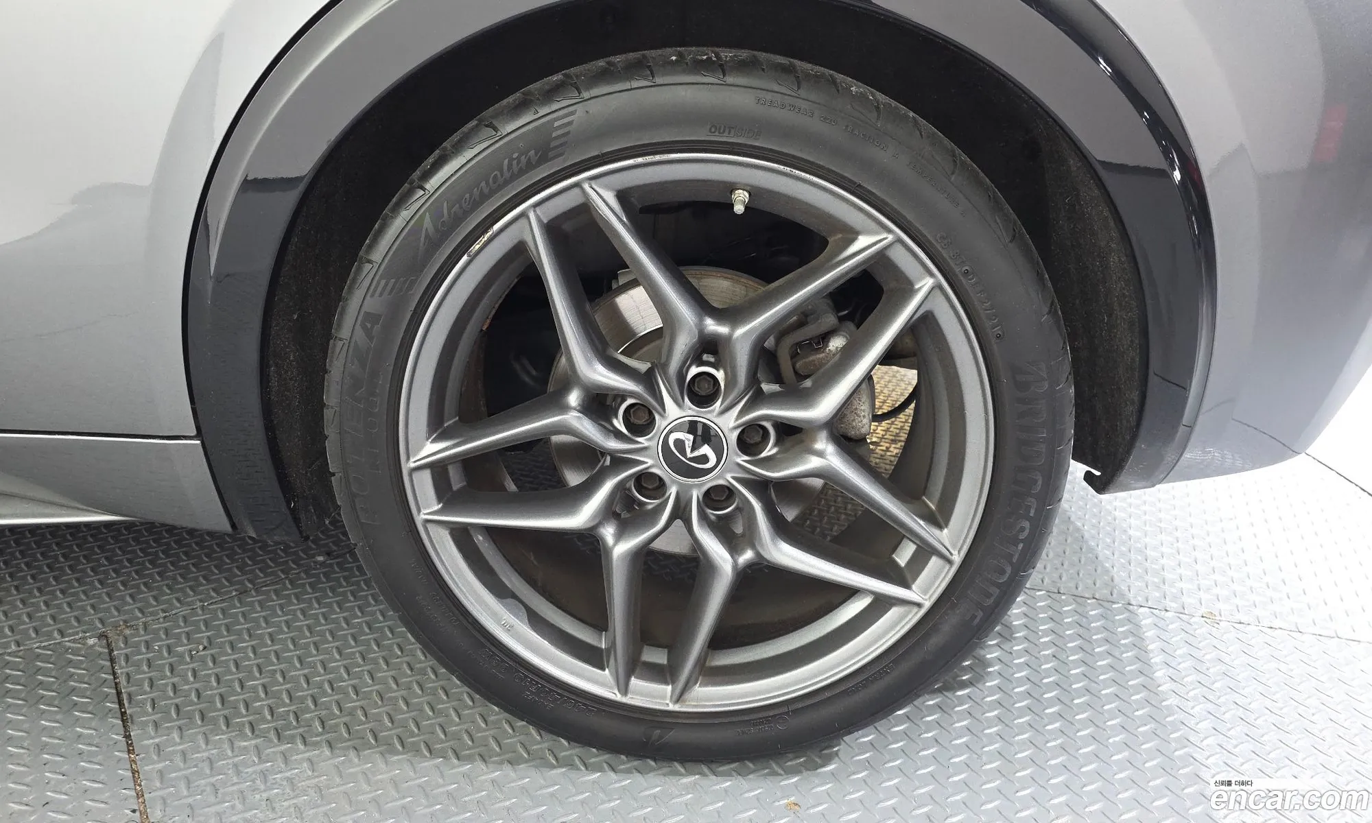 Infiniti Q30 2017 SJKCH53E7HA051637 — 14