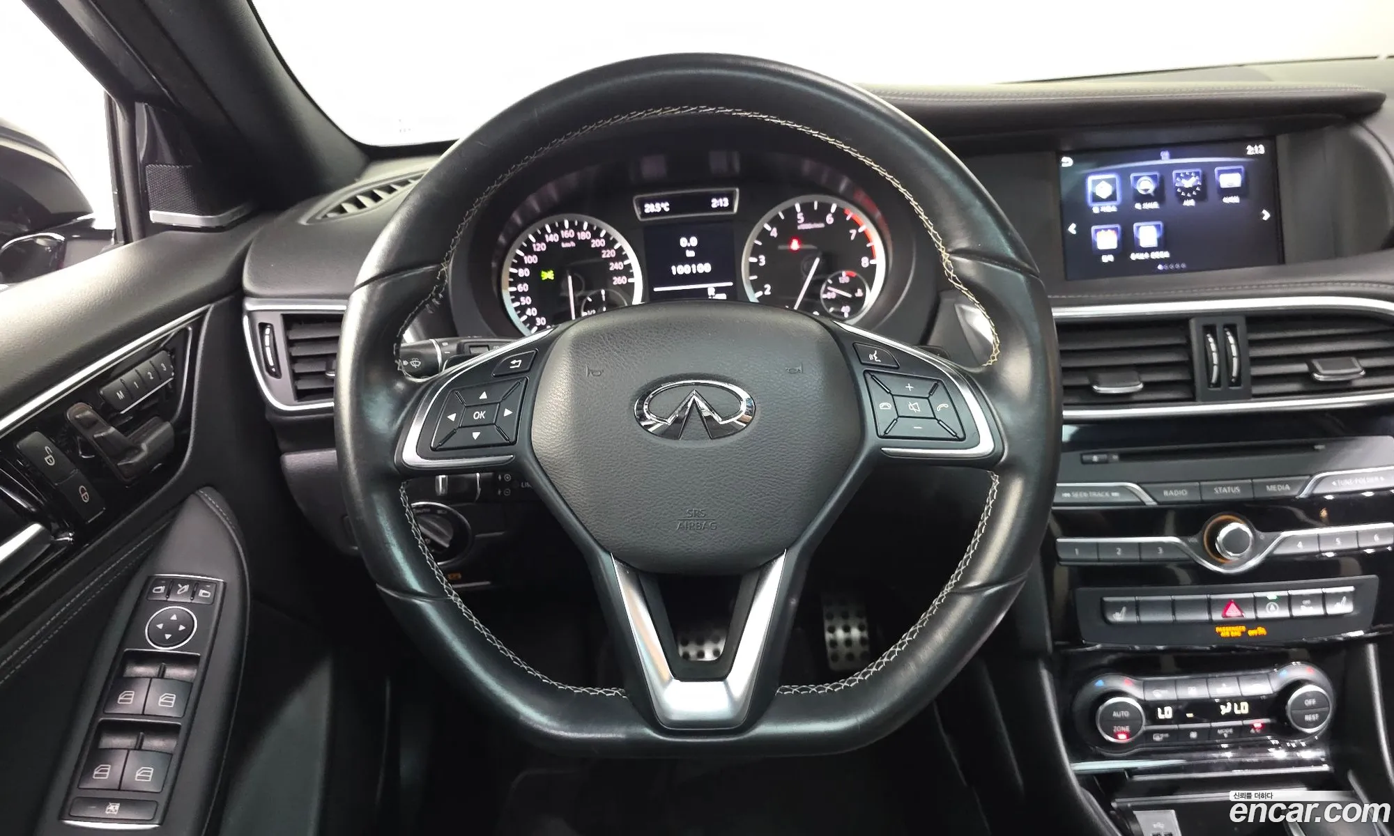 Infiniti Q30 2017 SJKCH53E7HA051637 — 24