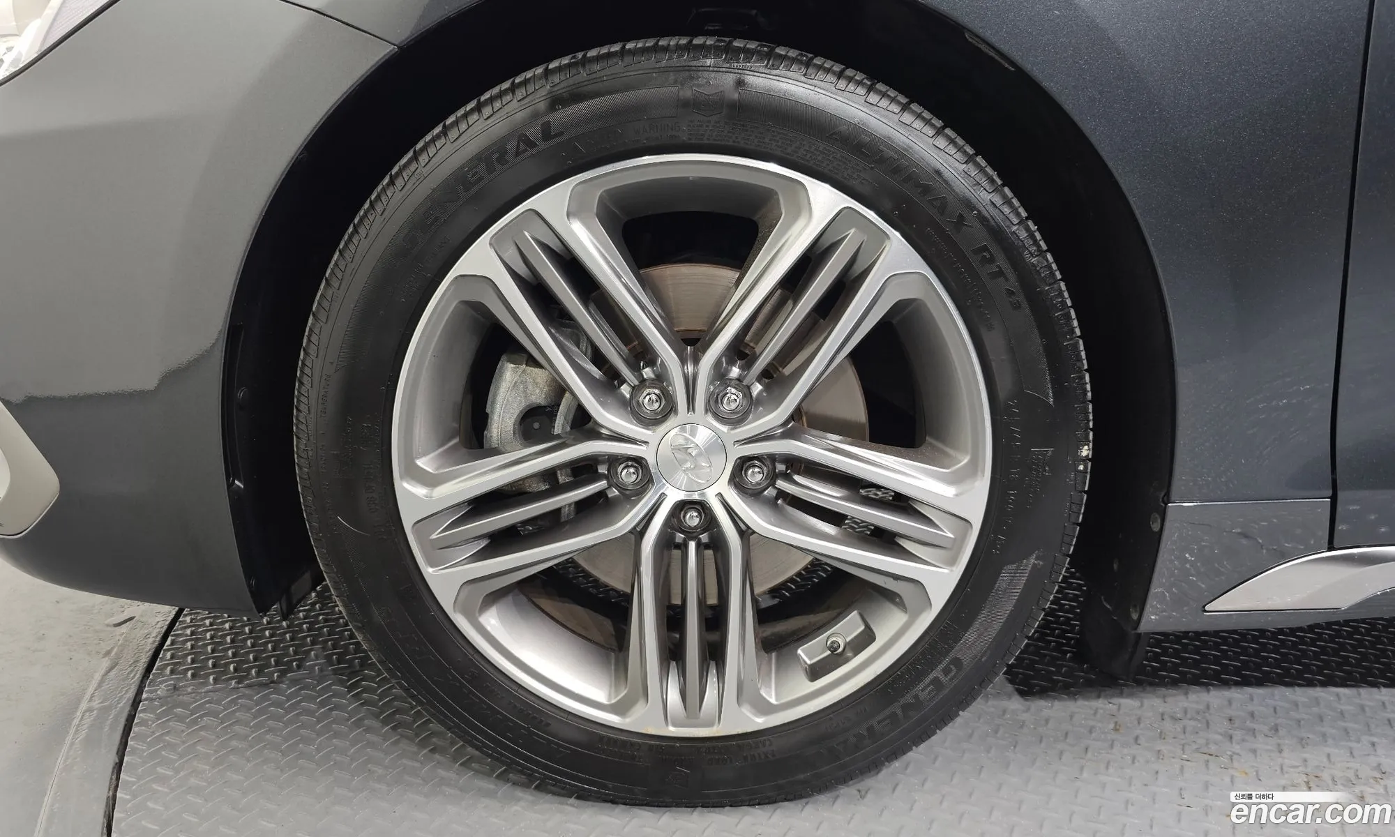 Hyundai Grandeur IG 2019 — 24