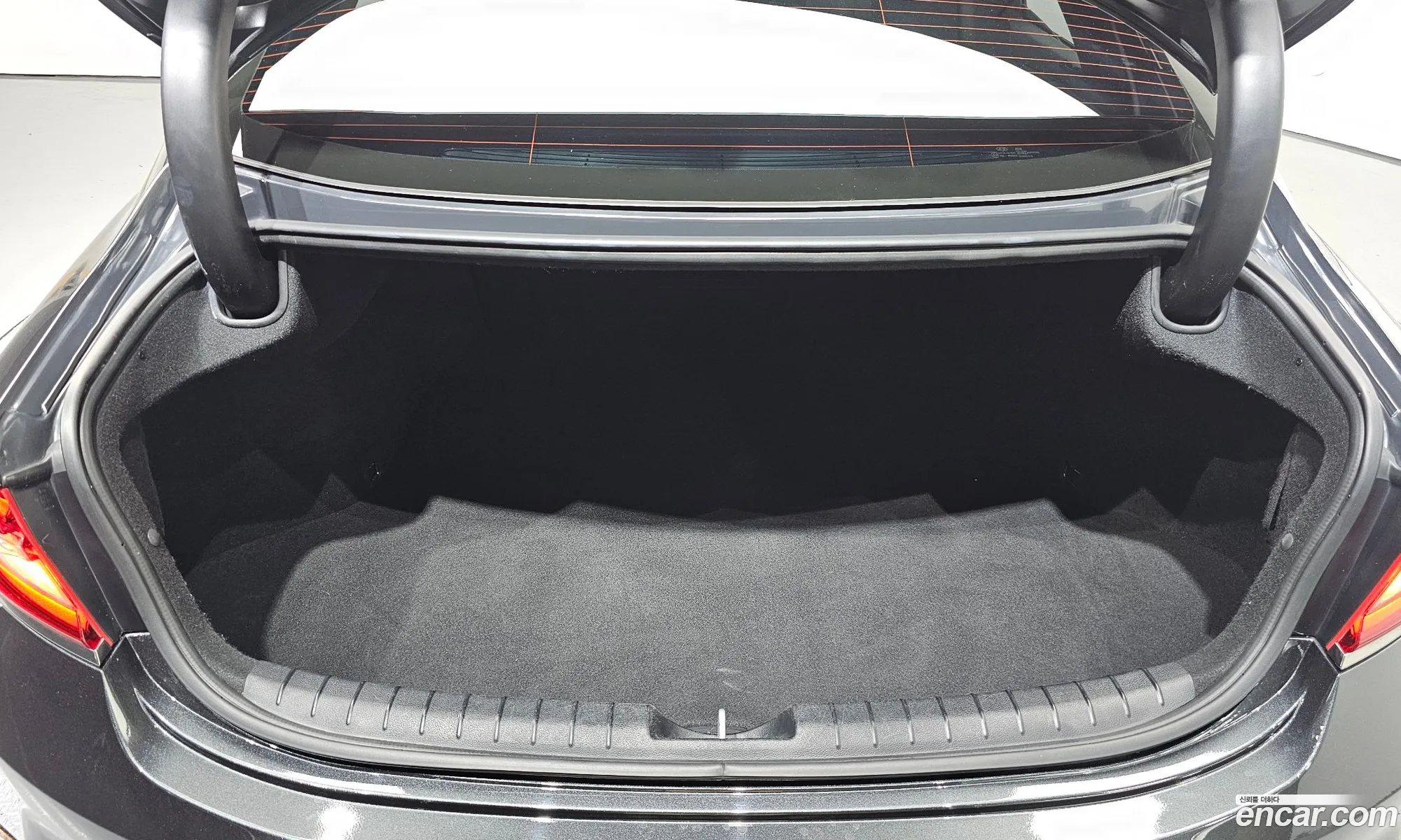 Hyundai Grandeur IG 2019 — 12
