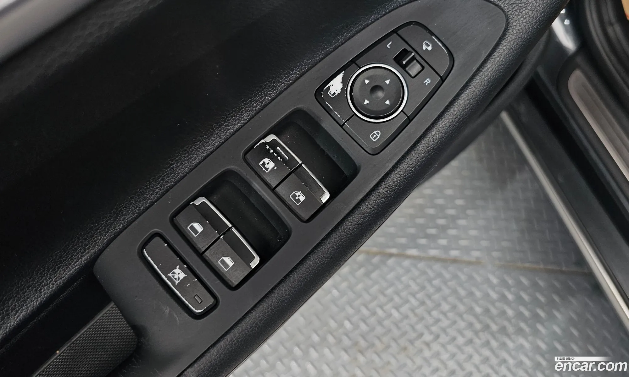 Hyundai Grandeur IG 2019 — 26