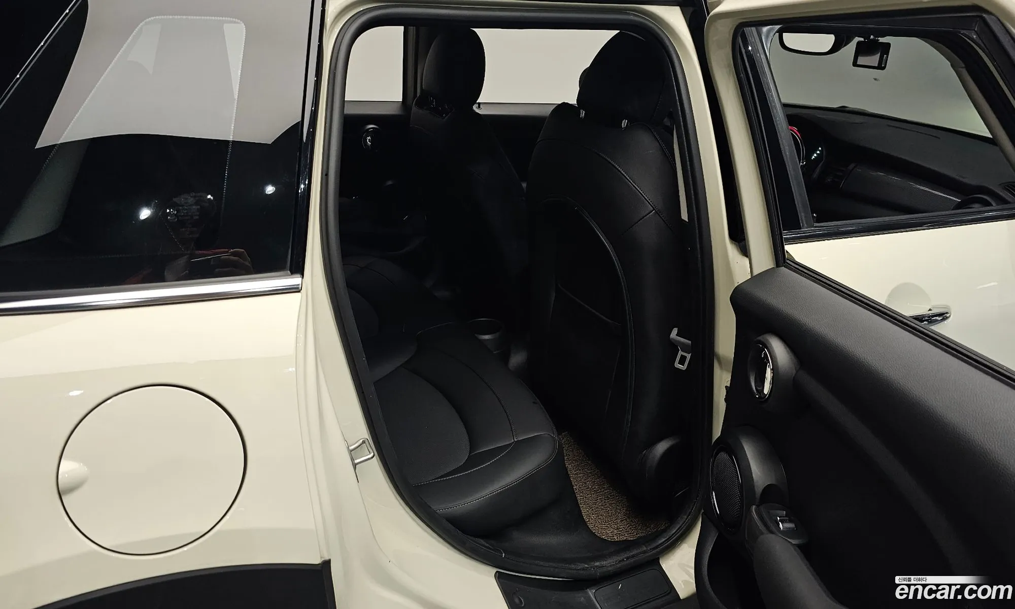 Mini Cooper 2020 WMWXV7102M2N30954 — 11