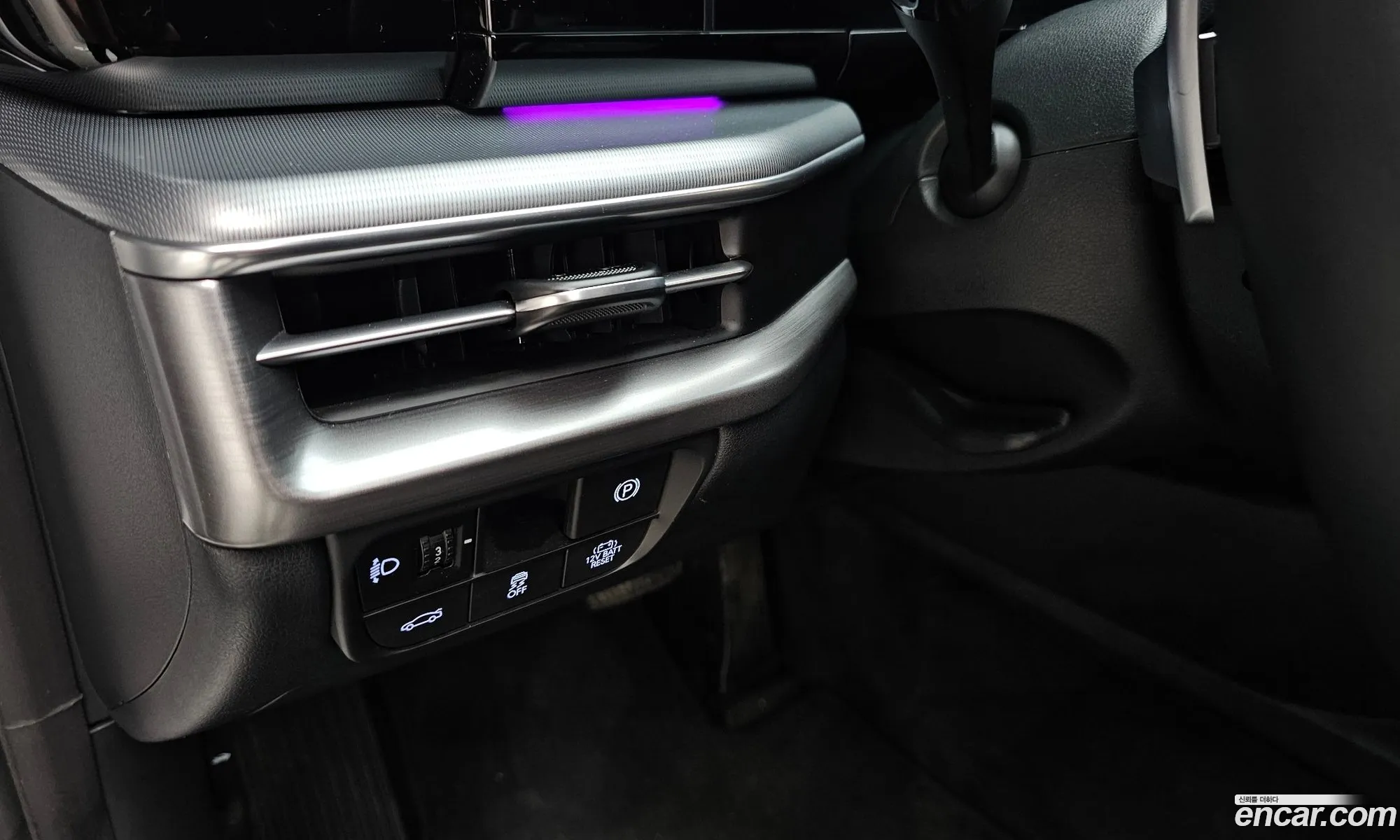 Hyundai Grandeur Hybrid 2024 — 21