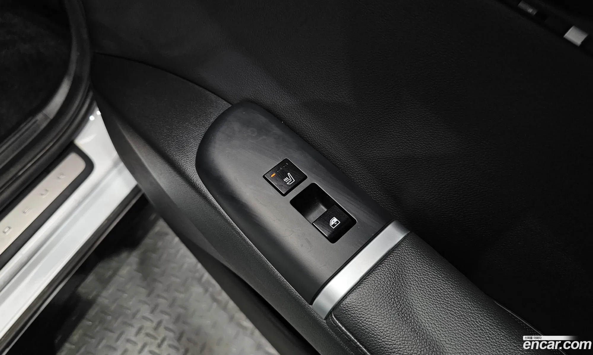 Hyundai Grandeur Hybrid 2024 — 30