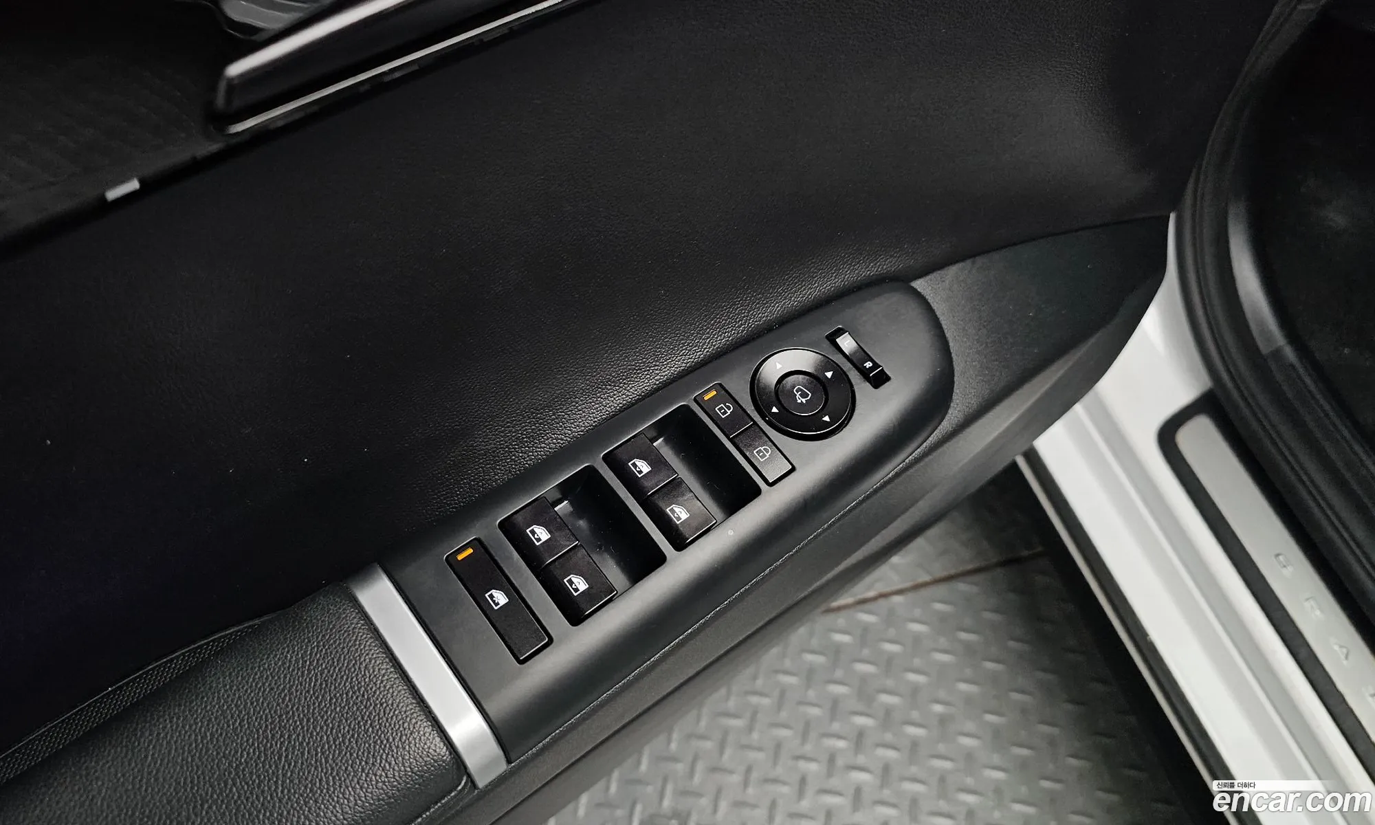 Hyundai Grandeur Hybrid 2024 — 29