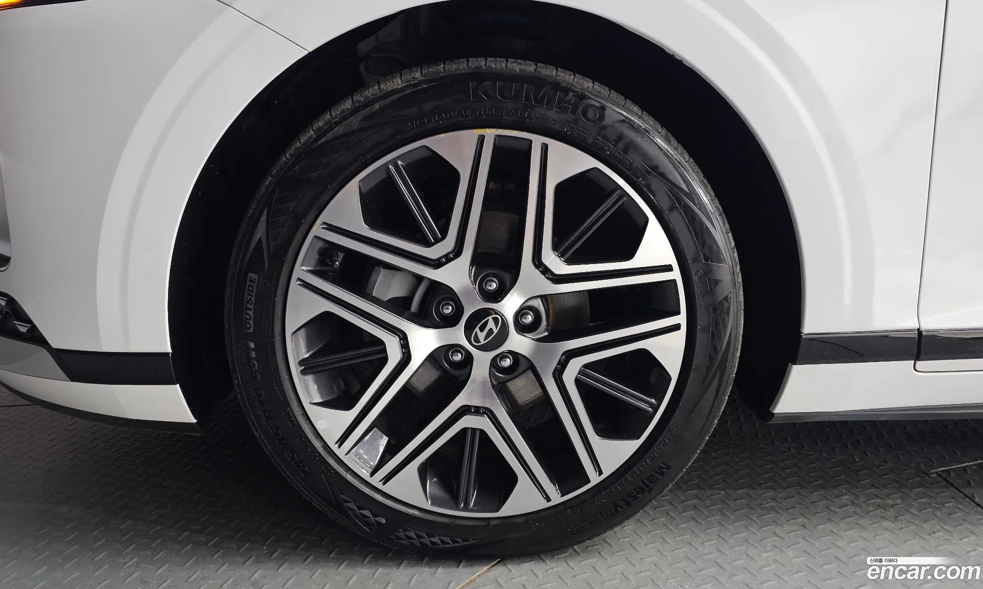 Hyundai Grandeur Hybrid 2024 — 26
