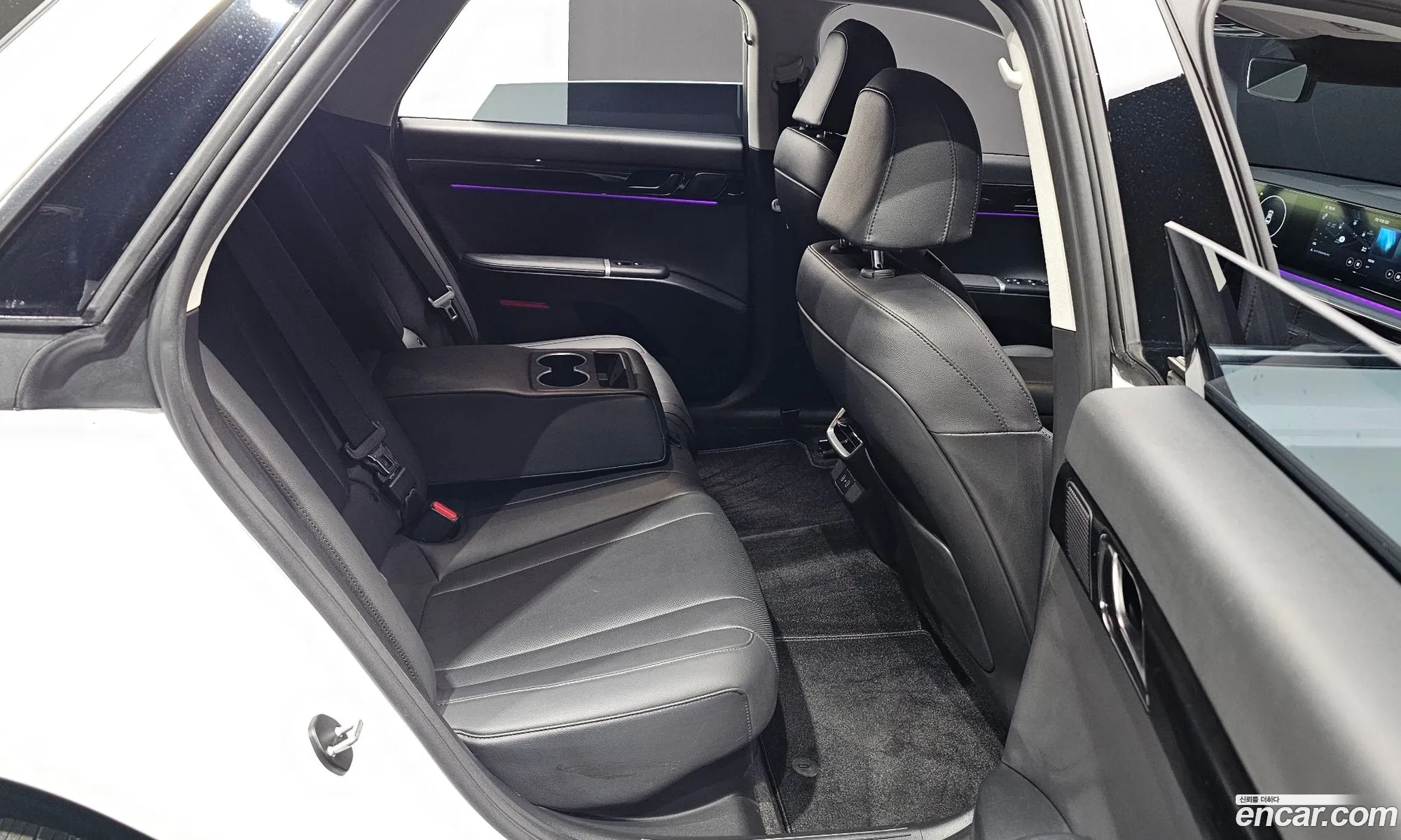 Hyundai Grandeur Hybrid 2024 — 11