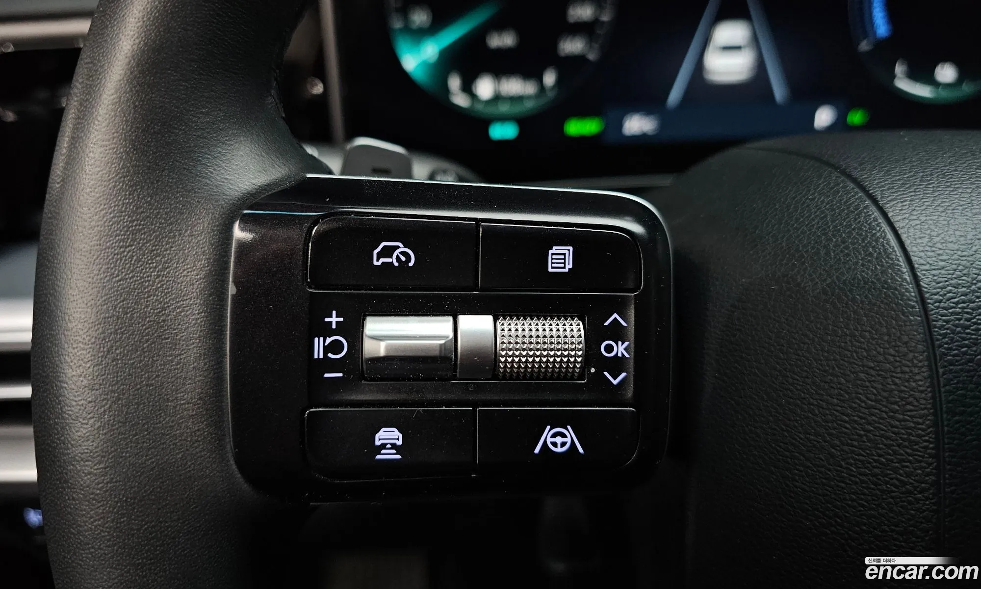 Hyundai Grandeur Hybrid 2024 — 15
