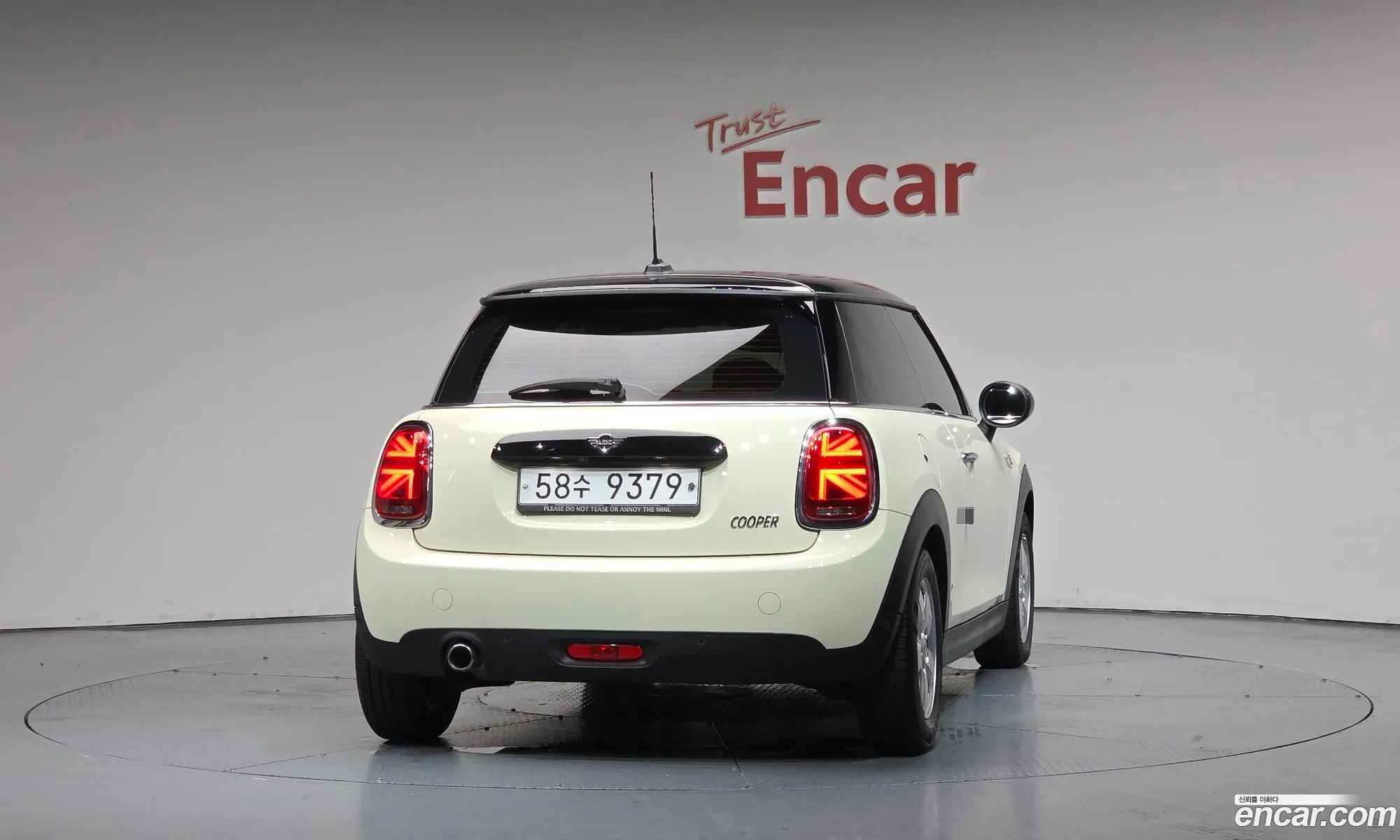 Mini Cooper 2018 WMWXP5102K2H39920 — 11