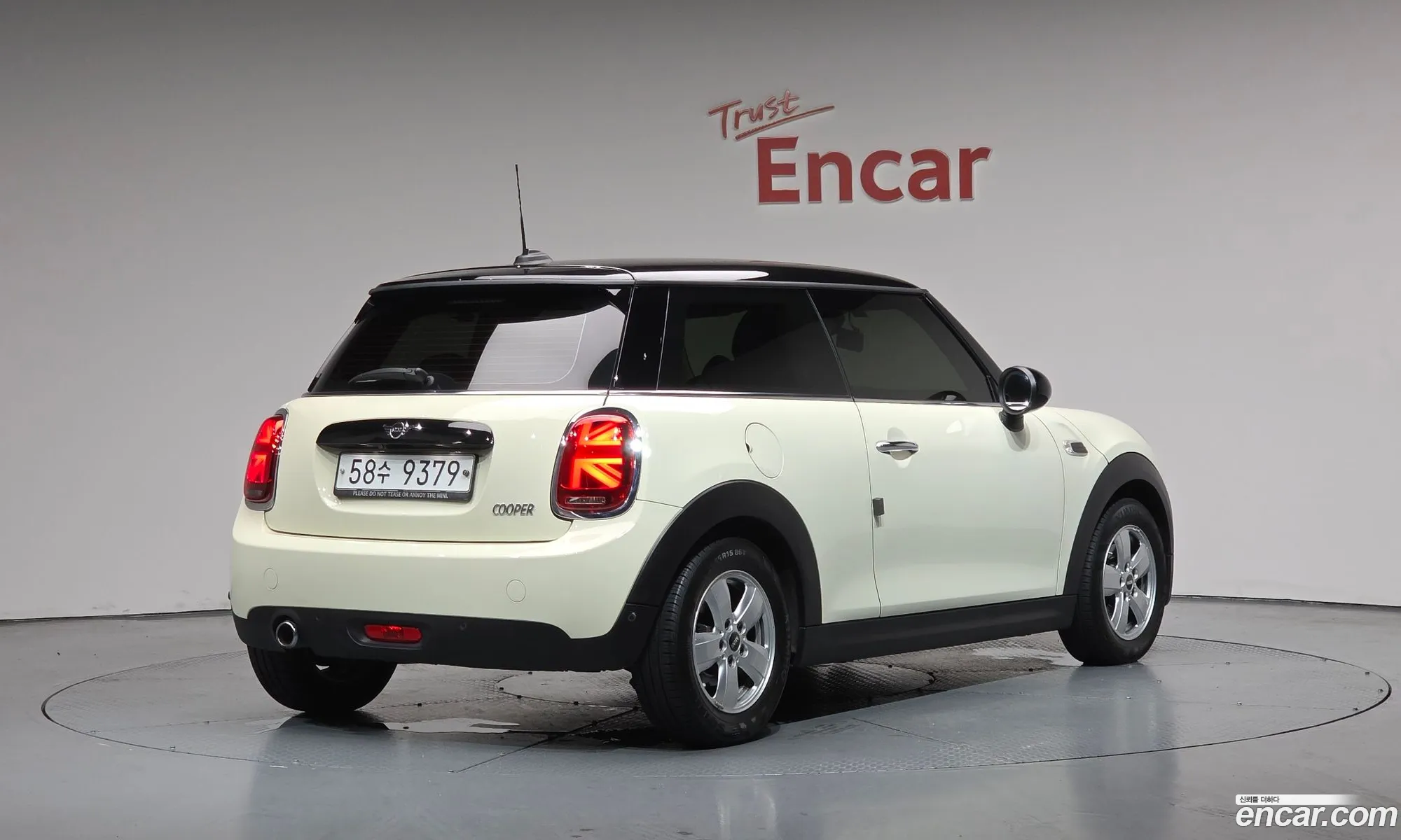 Mini Cooper 2018 WMWXP5102K2H39920 — 14