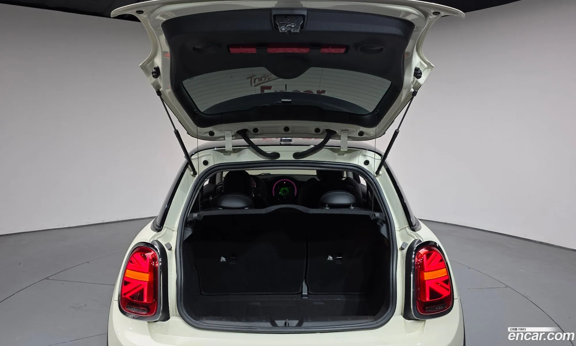 Mini Cooper 2018 WMWXP5102K2H39920 — 18