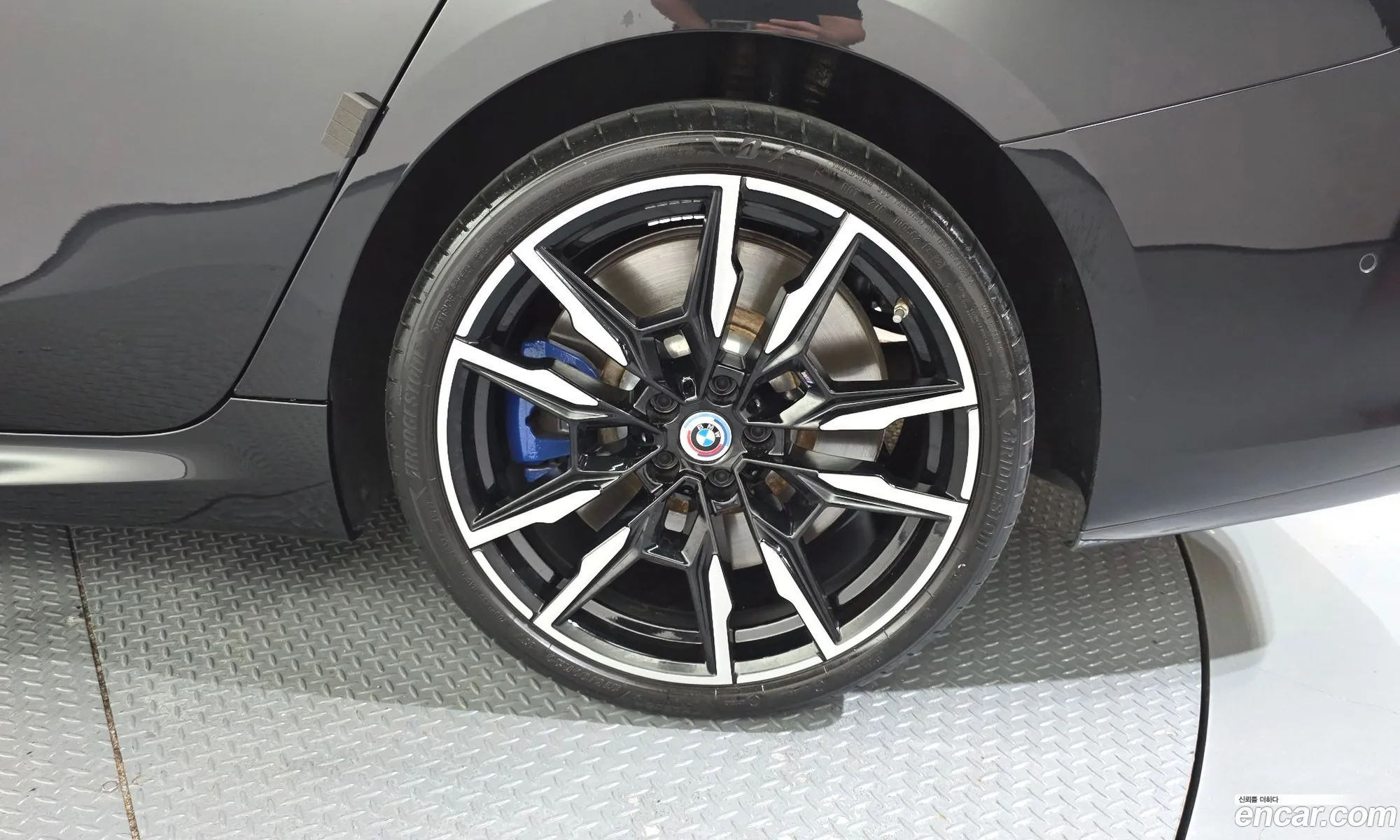 BMW 8 Series 2023 — 31