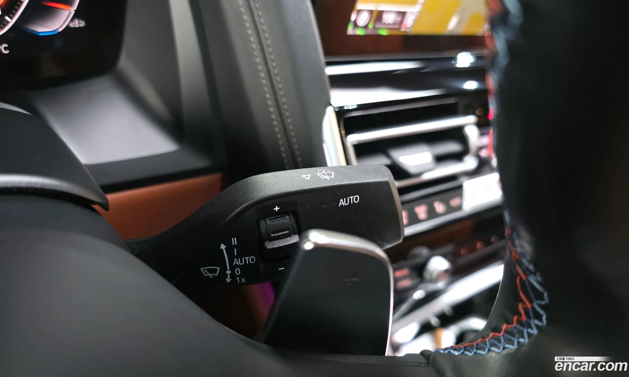 BMW 8 Series 2023 — 17