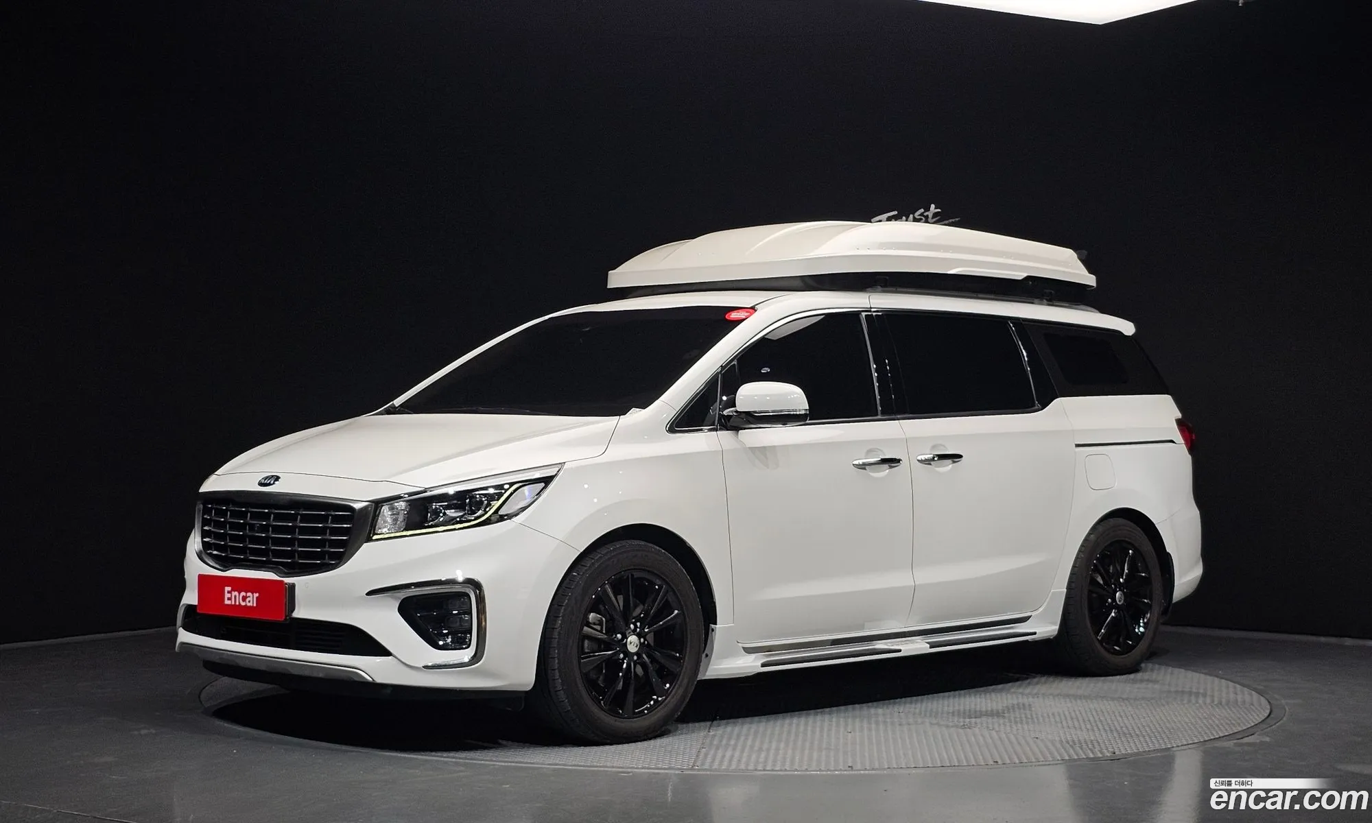 Kia Carnival 2020 KNAMC81ABLS645069 — 4