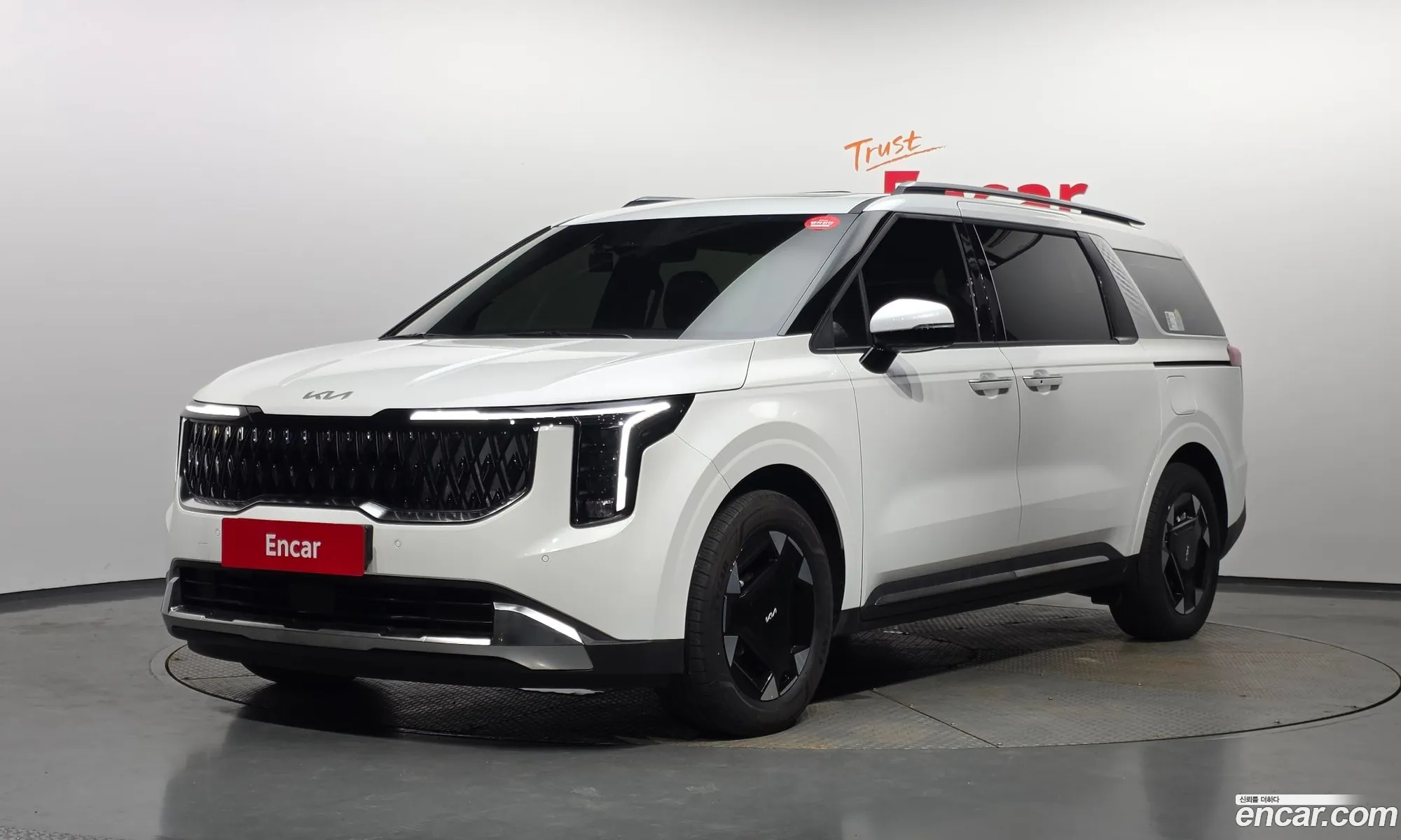 Kia Carnival 2025 KNANC81ABTS123344 — 3