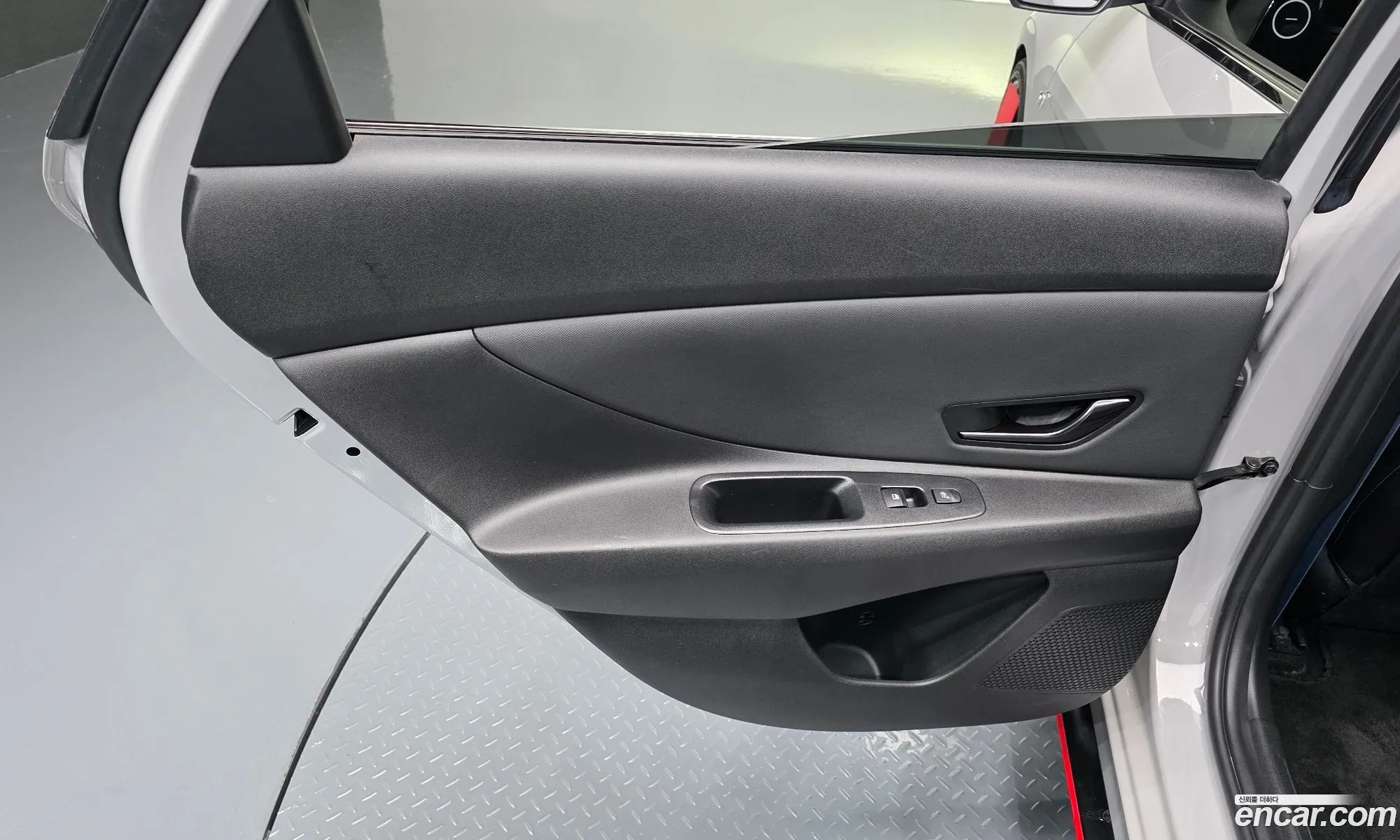 Hyundai Elantra 2021 — 31