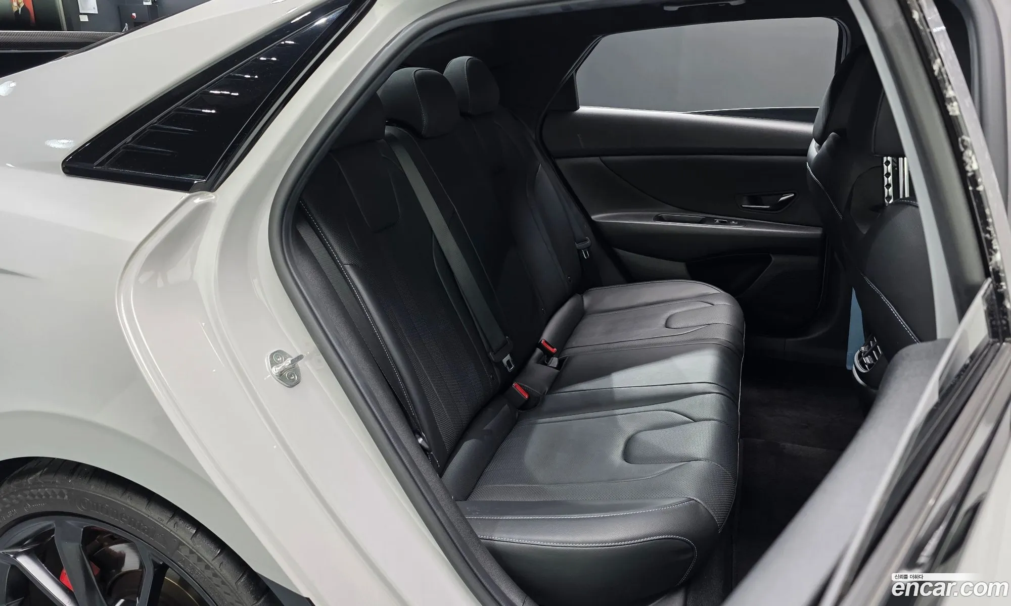 Hyundai Elantra 2021 — 10