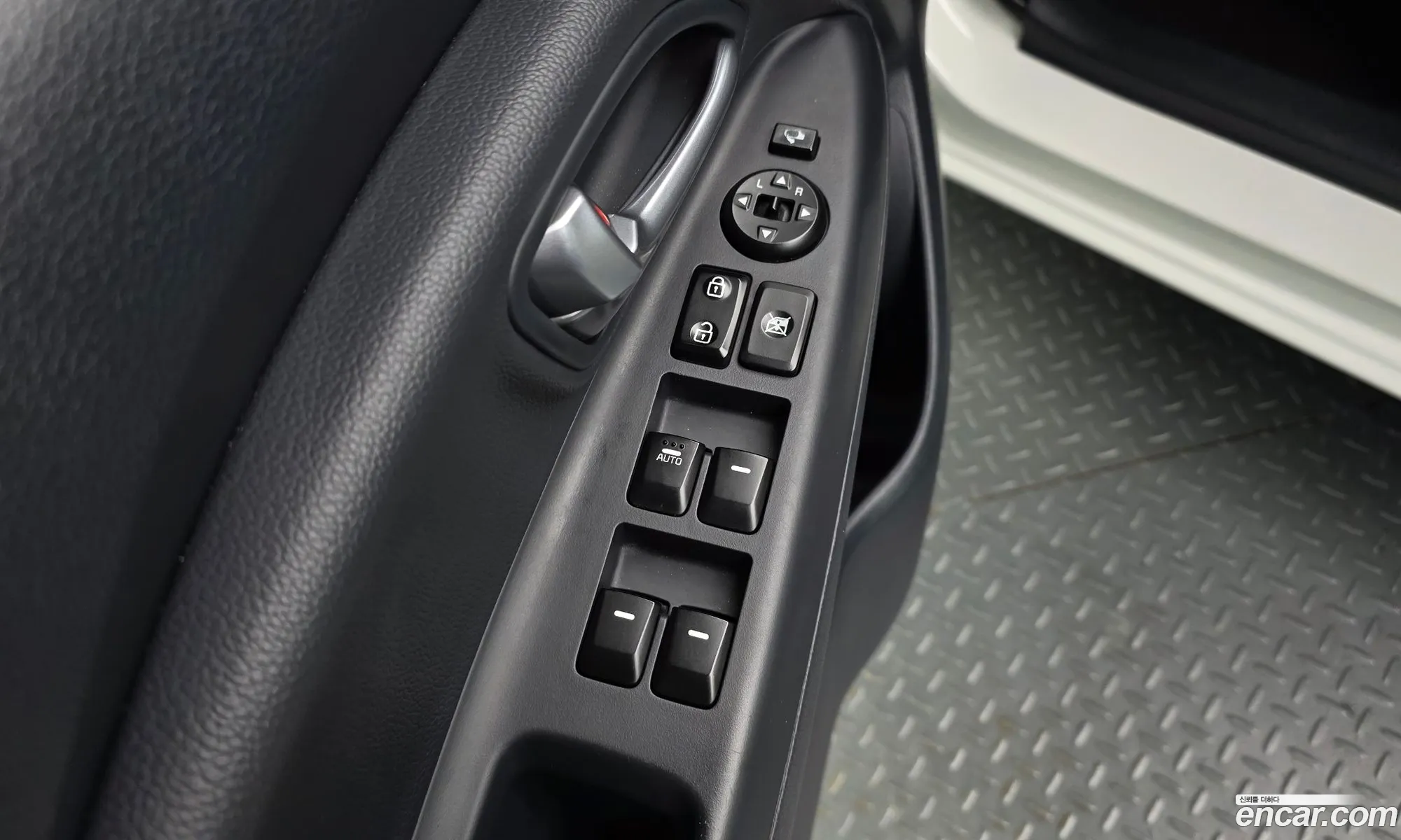 Kia Pride 2015 — 10