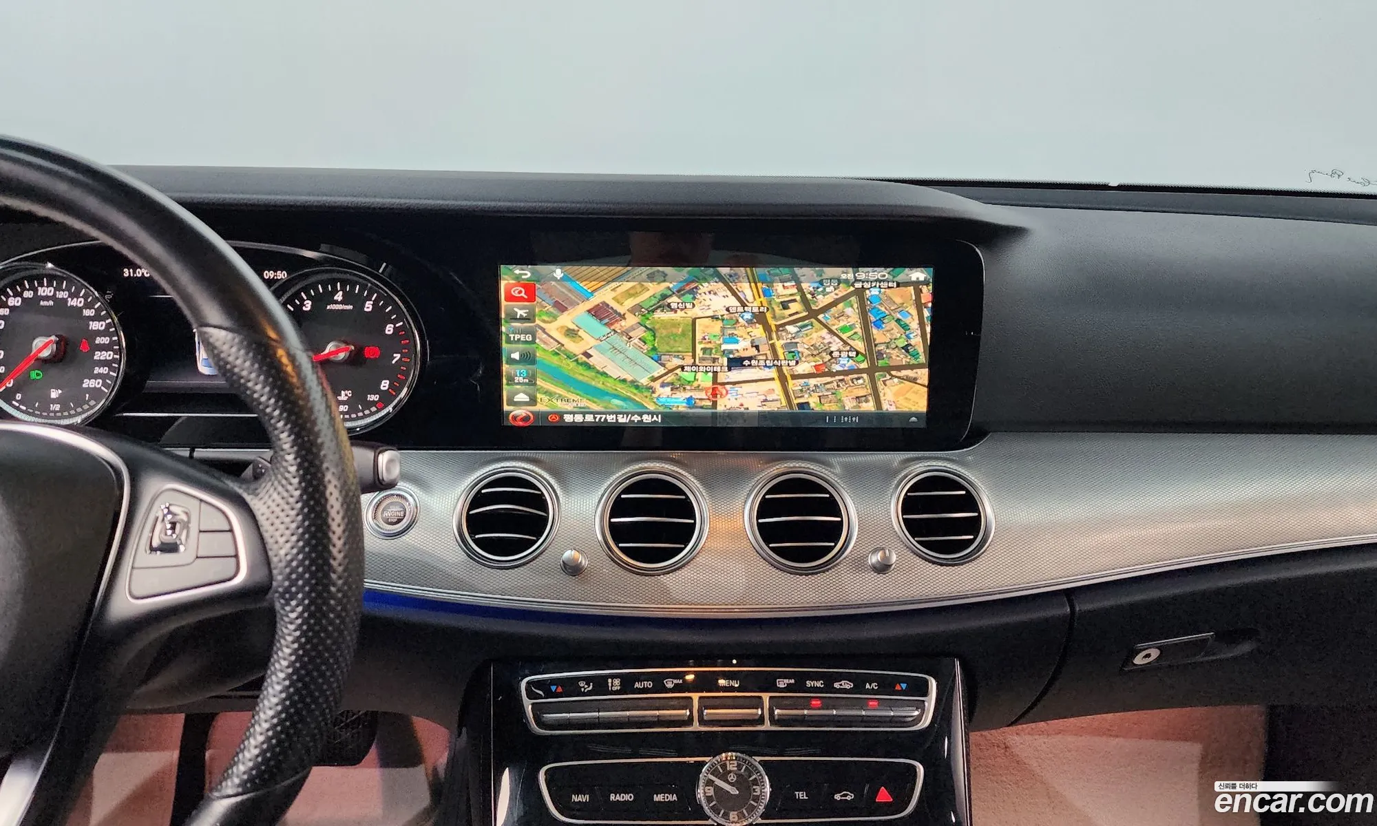 Mercedes-Benz E-Class W213 2017 WDDZF4CB2HA135020 — 9