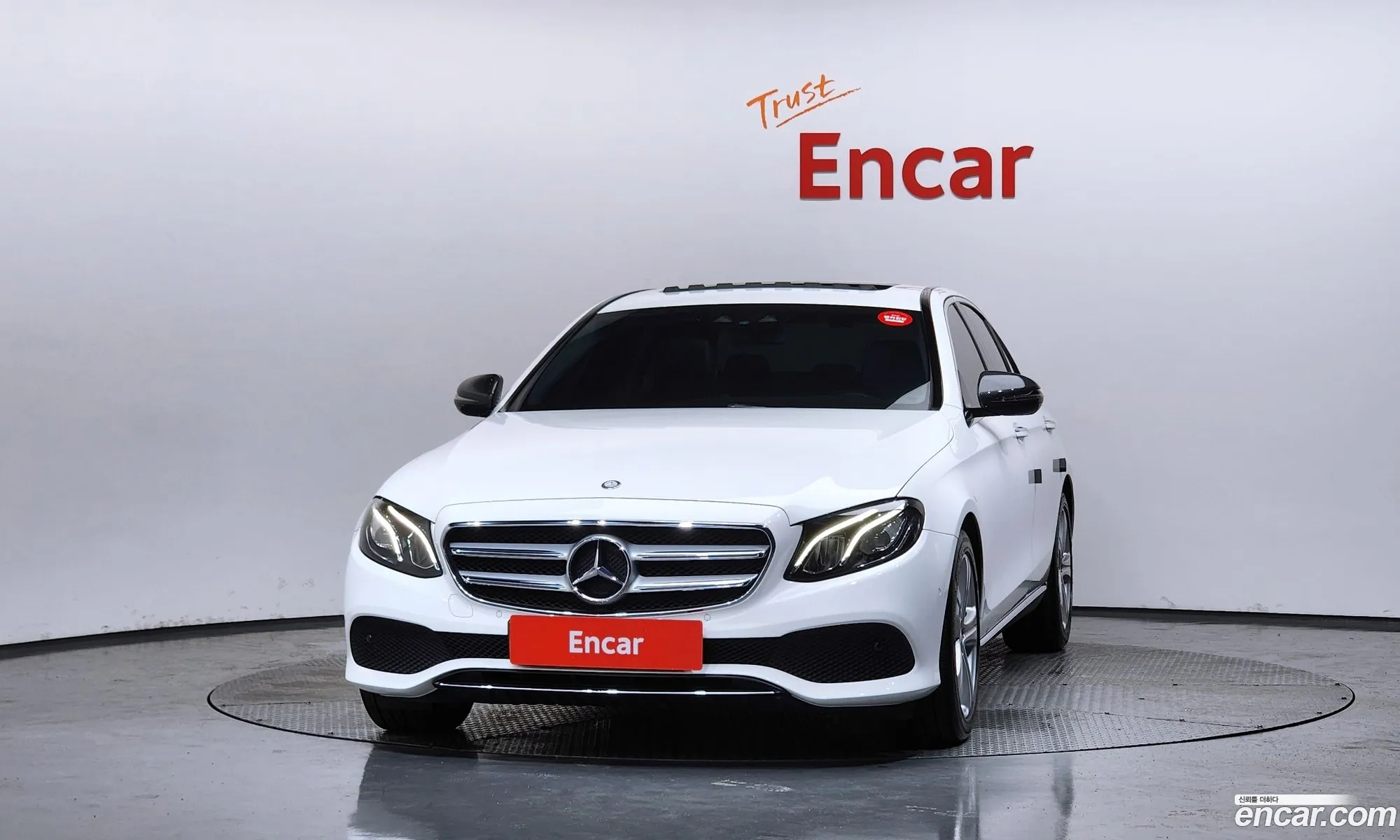 Mercedes-Benz E-Class W213 2017 WDDZF4CB2HA135020 — 5